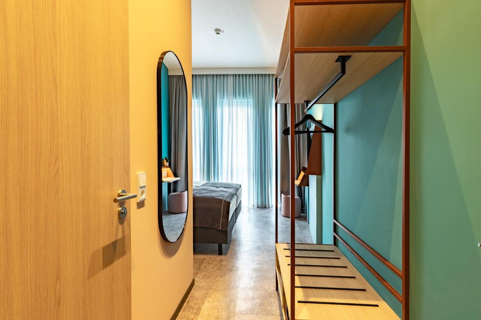 Holiday Inn - the niu, Pax Berlin Airport Holiday Inn - the niu, Pax Berlin Airport