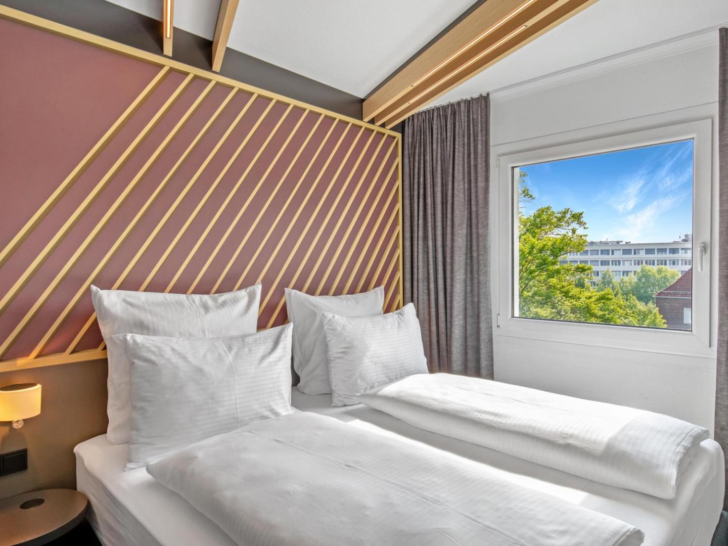 B&B HOTEL Hamburg-Airport B&B HOTEL Hamburg-Airport