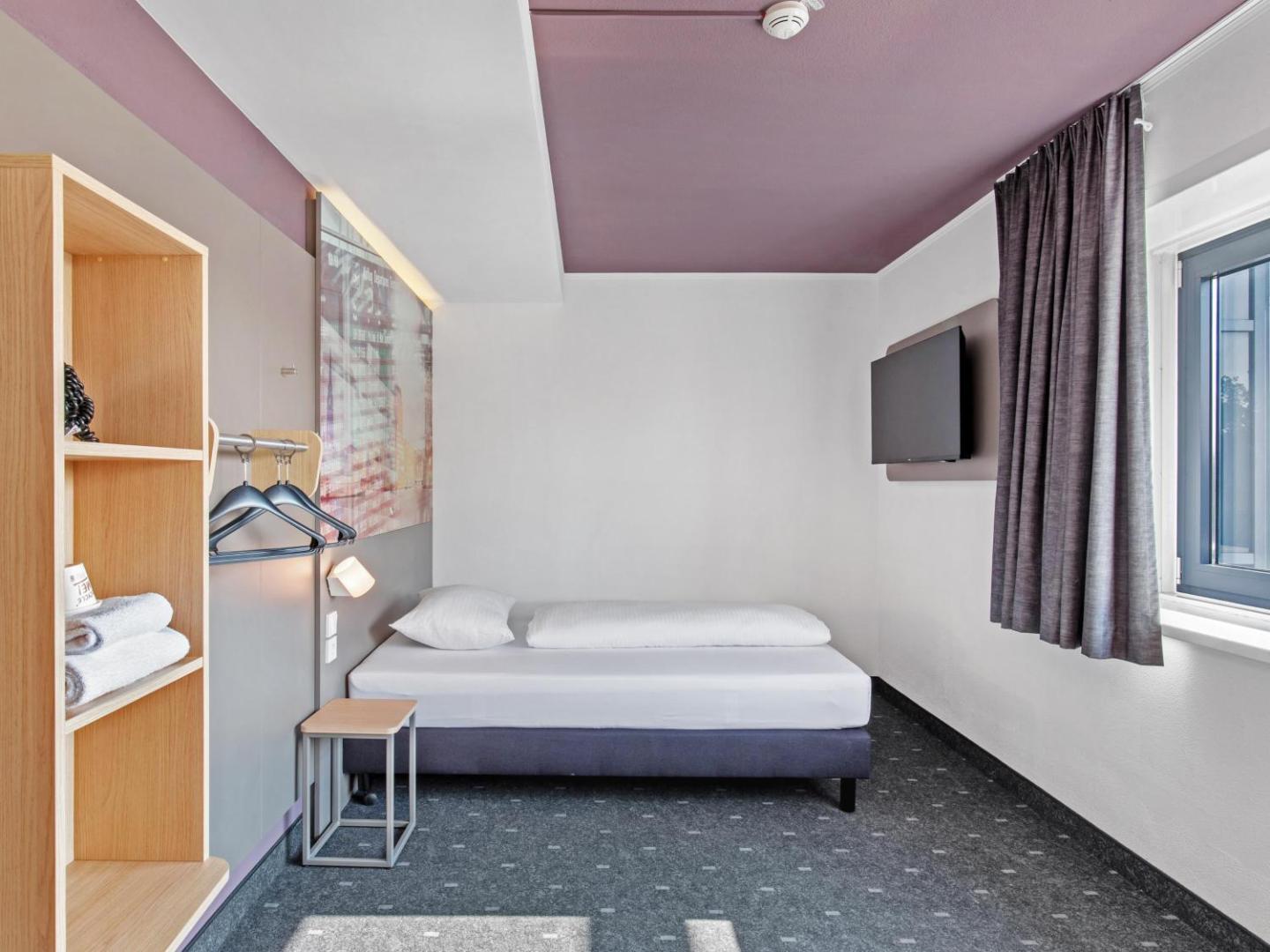 B&B HOTEL Hamburg-Airport B&B HOTEL Hamburg-Airport