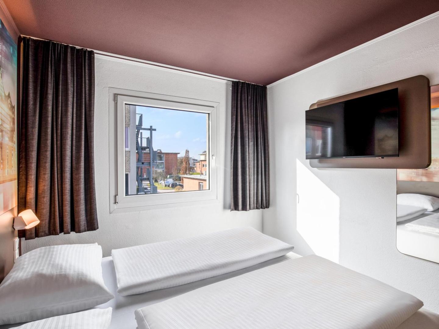 B&B HOTEL Hamburg-Airport B&B HOTEL Hamburg-Airport