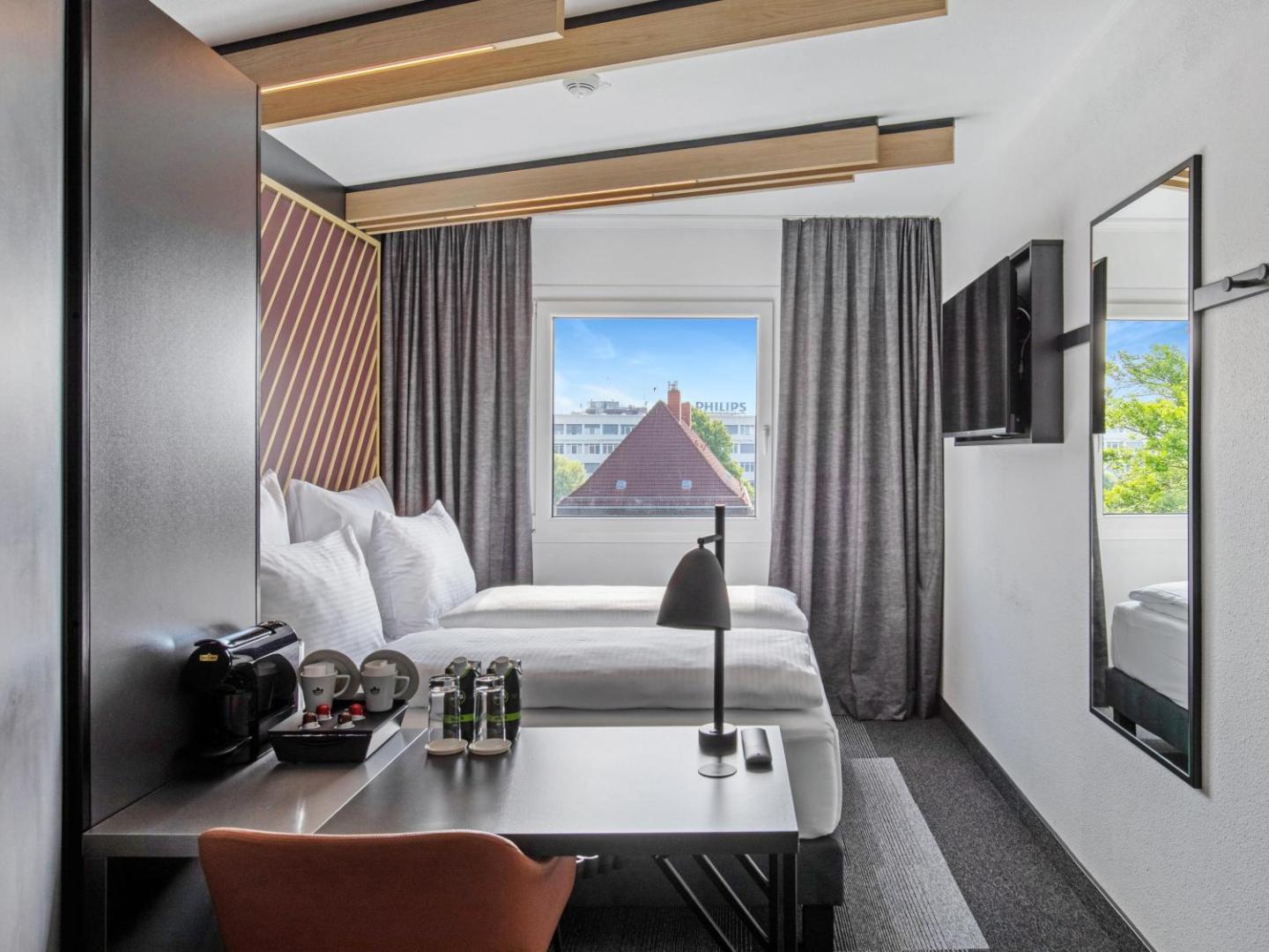B&B HOTEL Hamburg-Airport B&B HOTEL Hamburg-Airport