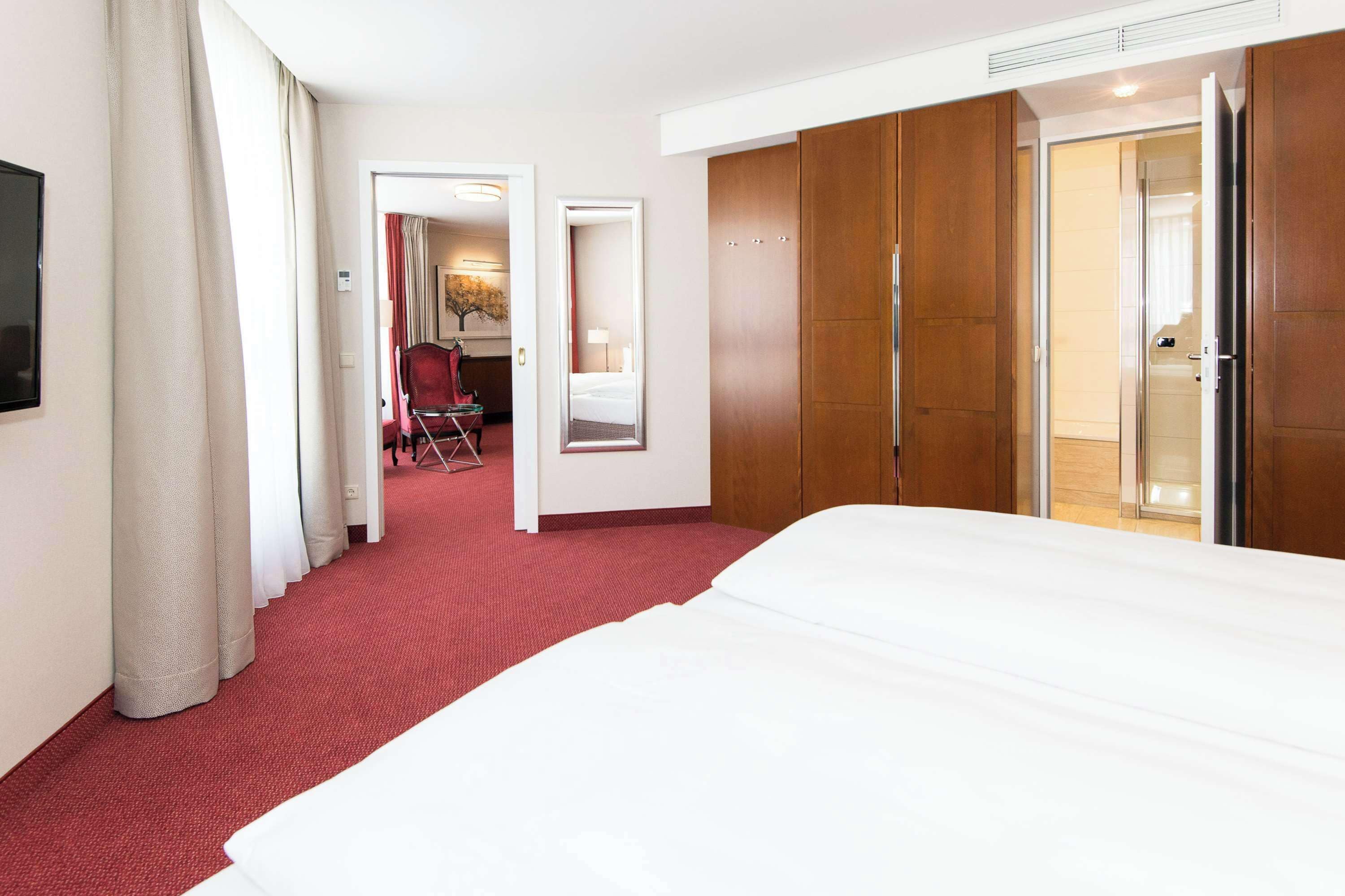 Best Western Plus Hotel St. Raphael Best Western Plus Hotel St. Raphael