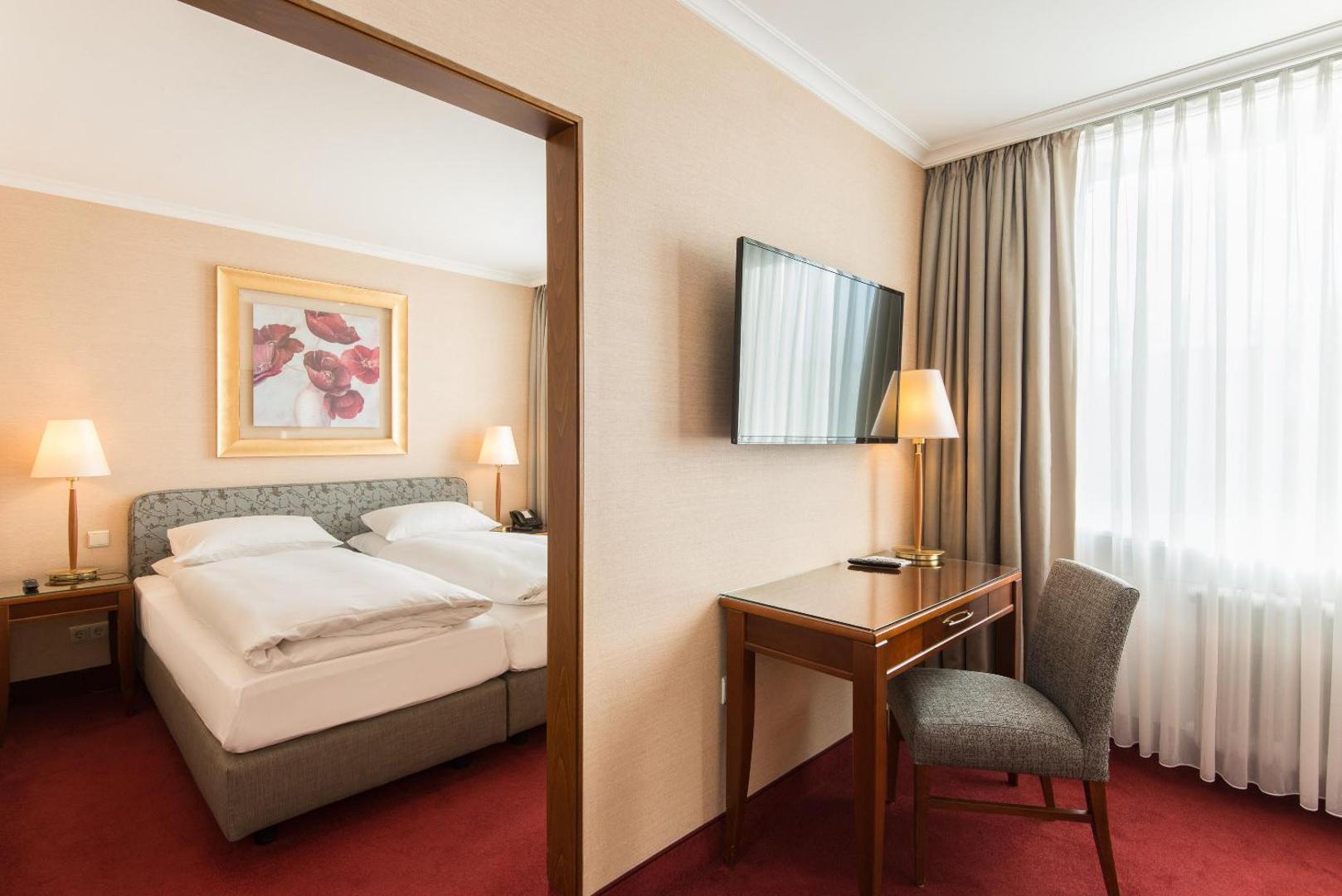 Best Western Plus Hotel St. Raphael Best Western Plus Hotel St. Raphael
