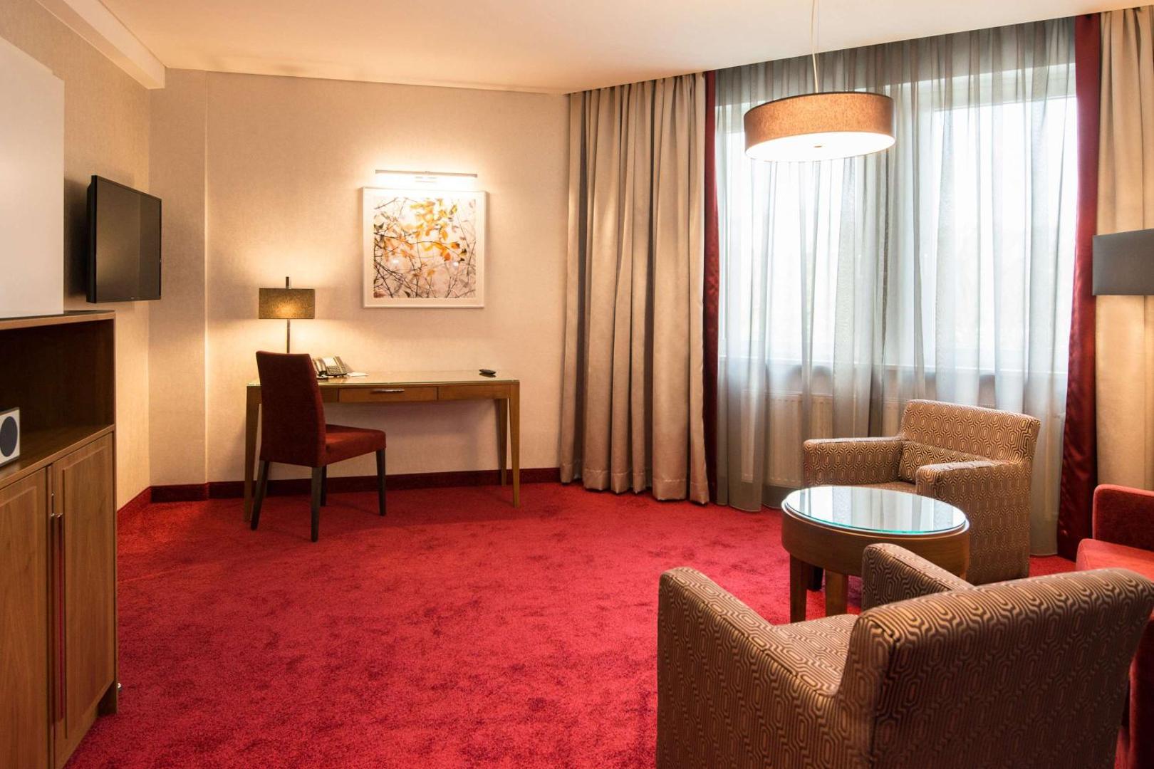 Best Western Plus Hotel St. Raphael Best Western Plus Hotel St. Raphael