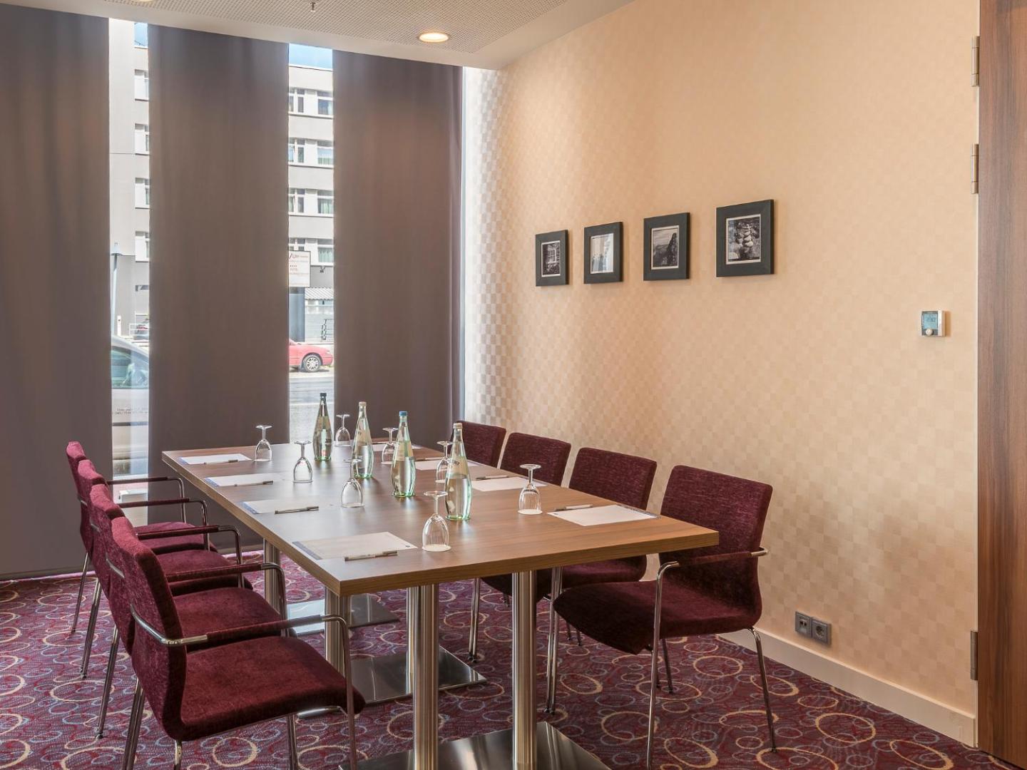 Hampton by Hilton Hamburg City Centre Hampton by Hilton Hamburg City Centre