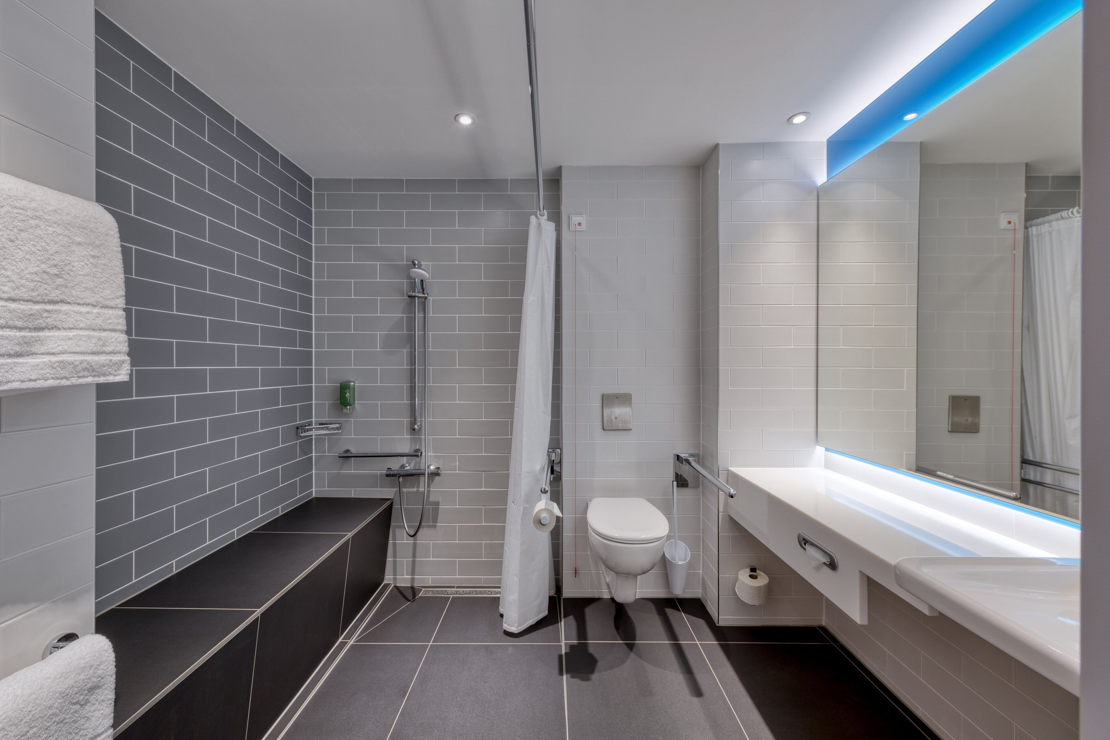 Holiday Inn Express Goettingen Holiday Inn Express Goettingen