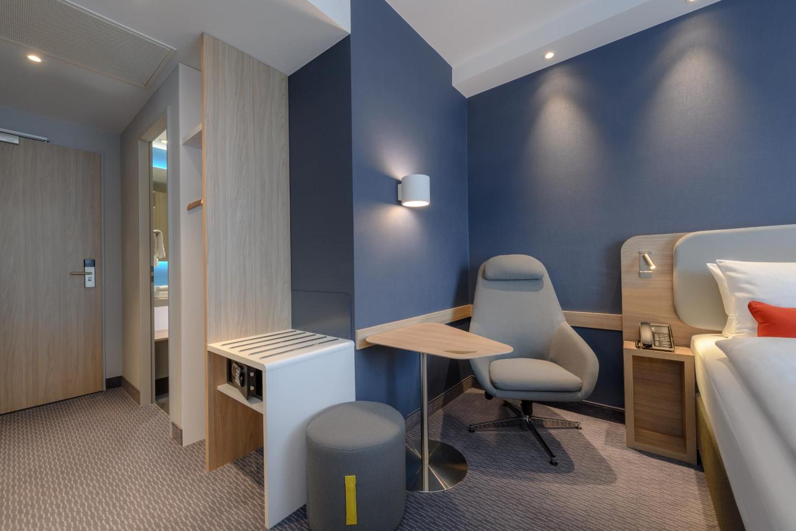 Holiday Inn Express Goettingen Holiday Inn Express Goettingen