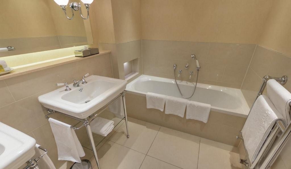 Taj Hessischer Hof Frankfurt