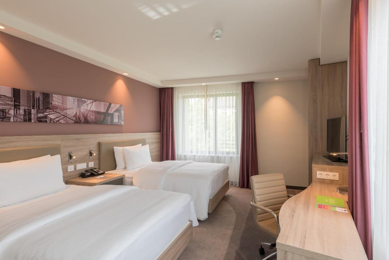 Hampton by Hilton Frankfurt City Centre East Hampton by Hilton Frankfurt City Centre East