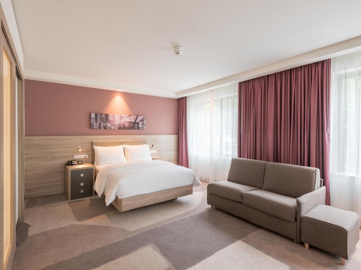 Hampton by Hilton Frankfurt City Centre East Hampton by Hilton Frankfurt City Centre East