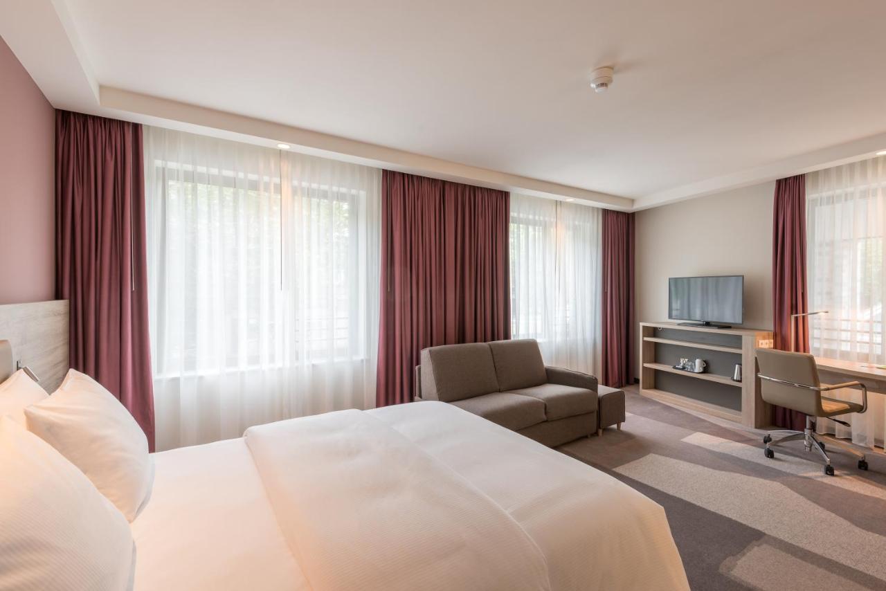 Hampton by Hilton Frankfurt City Centre East Hampton by Hilton Frankfurt City Centre East