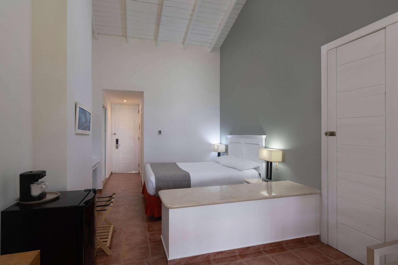 Wyndham Alltra Samana Wyndham Alltra Samana