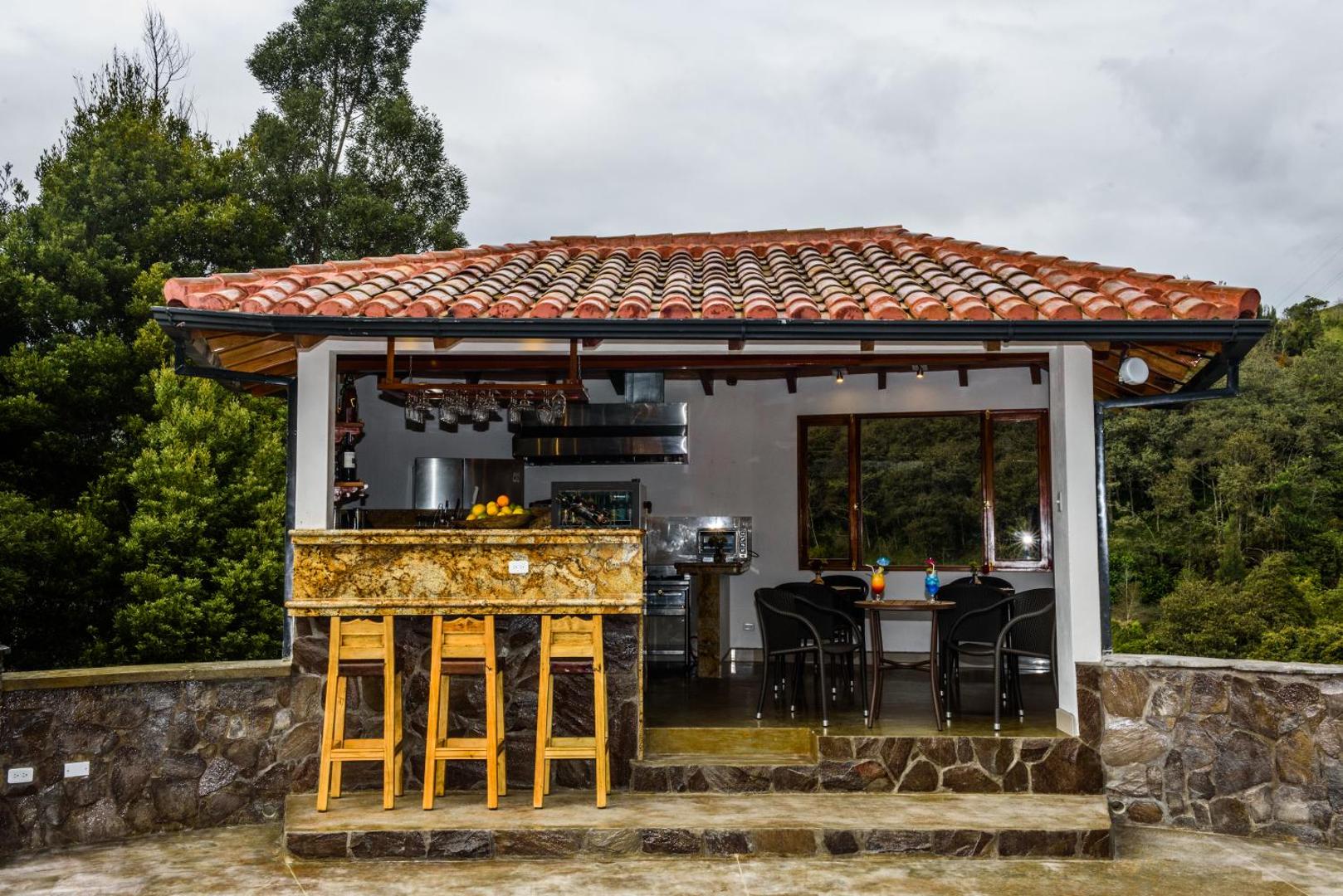 Luna Runtun Adventure Spa