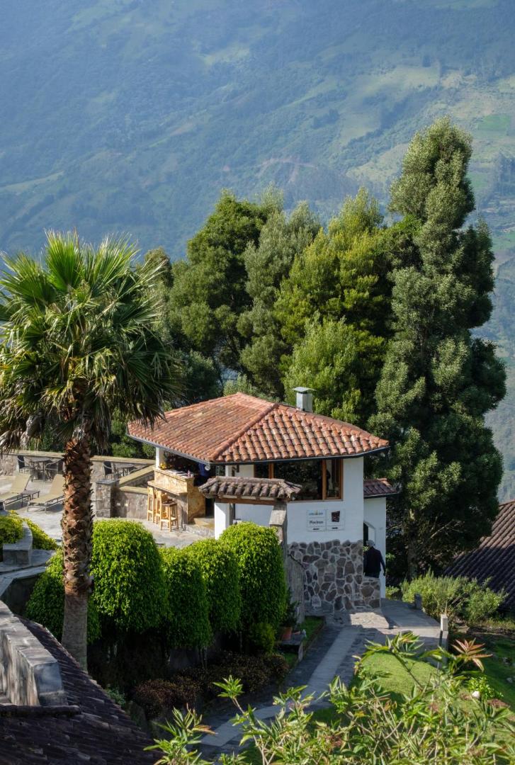 Luna Runtun Adventure Spa