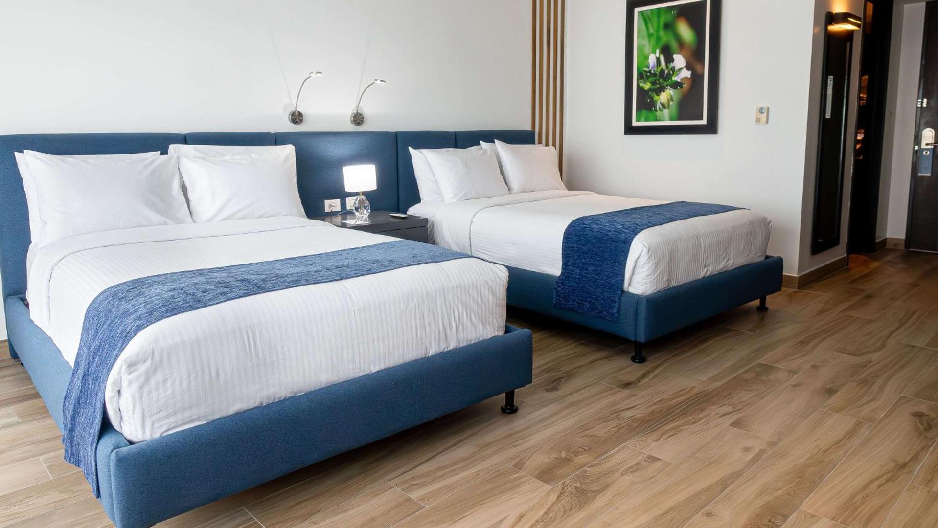 Wyndham Guayaquil Puerto Santa Ana Wyndham Guayaquil Puerto Santa Ana