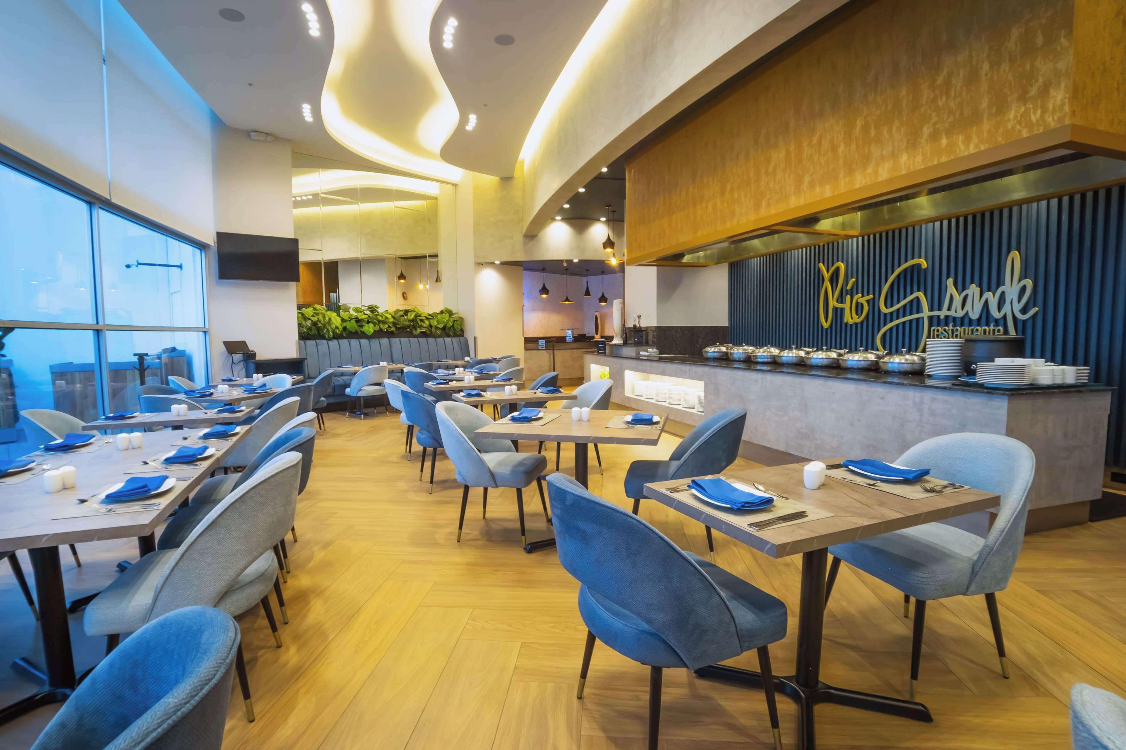 Wyndham Guayaquil Puerto Santa Ana Wyndham Guayaquil Puerto Santa Ana