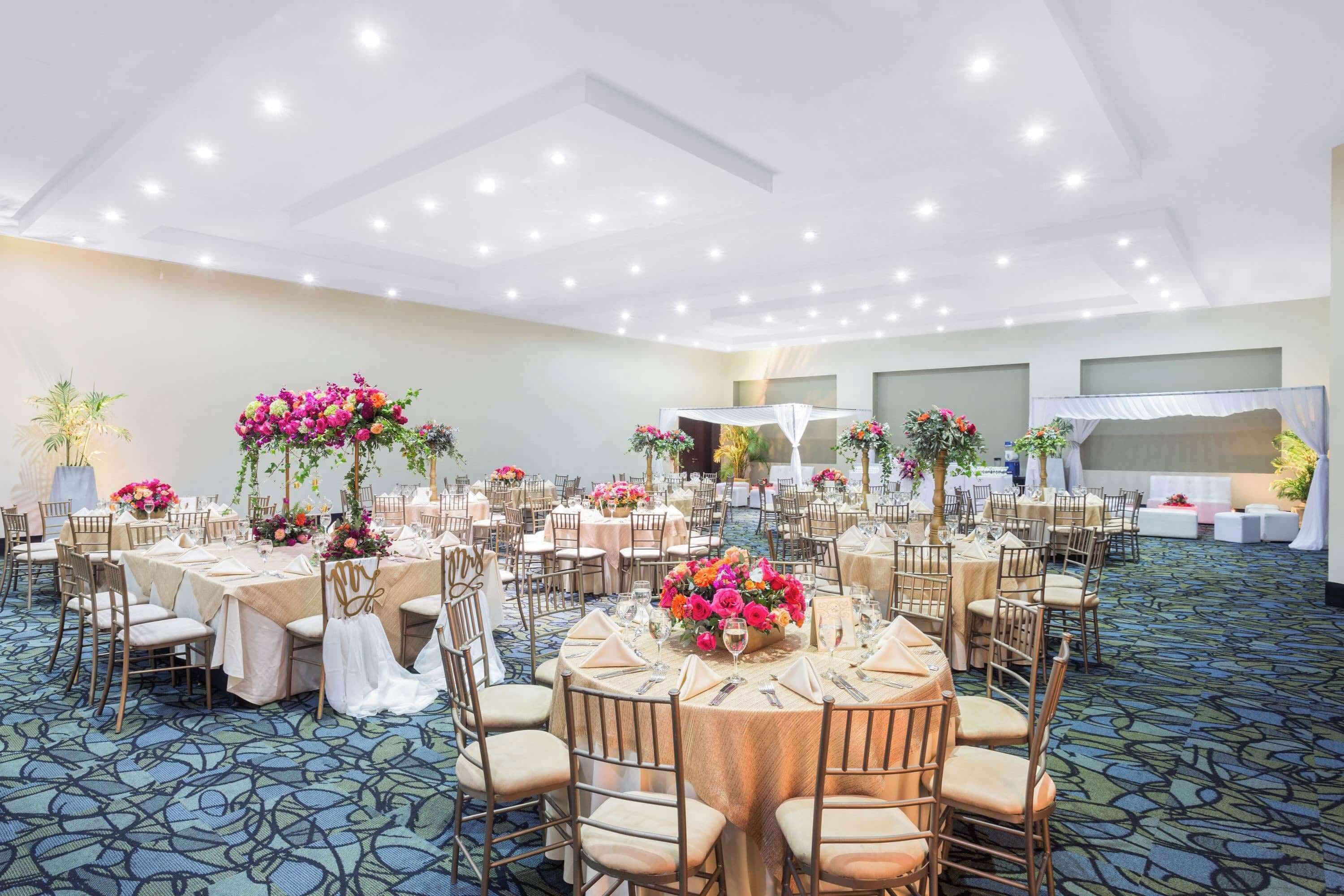 Wyndham Guayaquil Puerto Santa Ana Wyndham Guayaquil Puerto Santa Ana