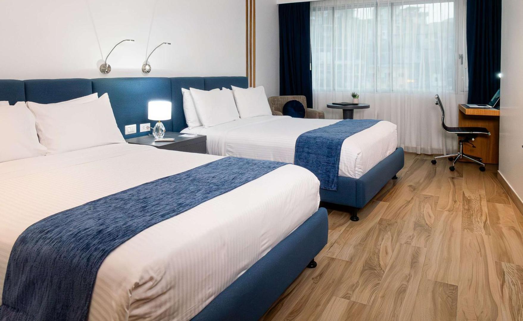 Wyndham Guayaquil Puerto Santa Ana Wyndham Guayaquil Puerto Santa Ana