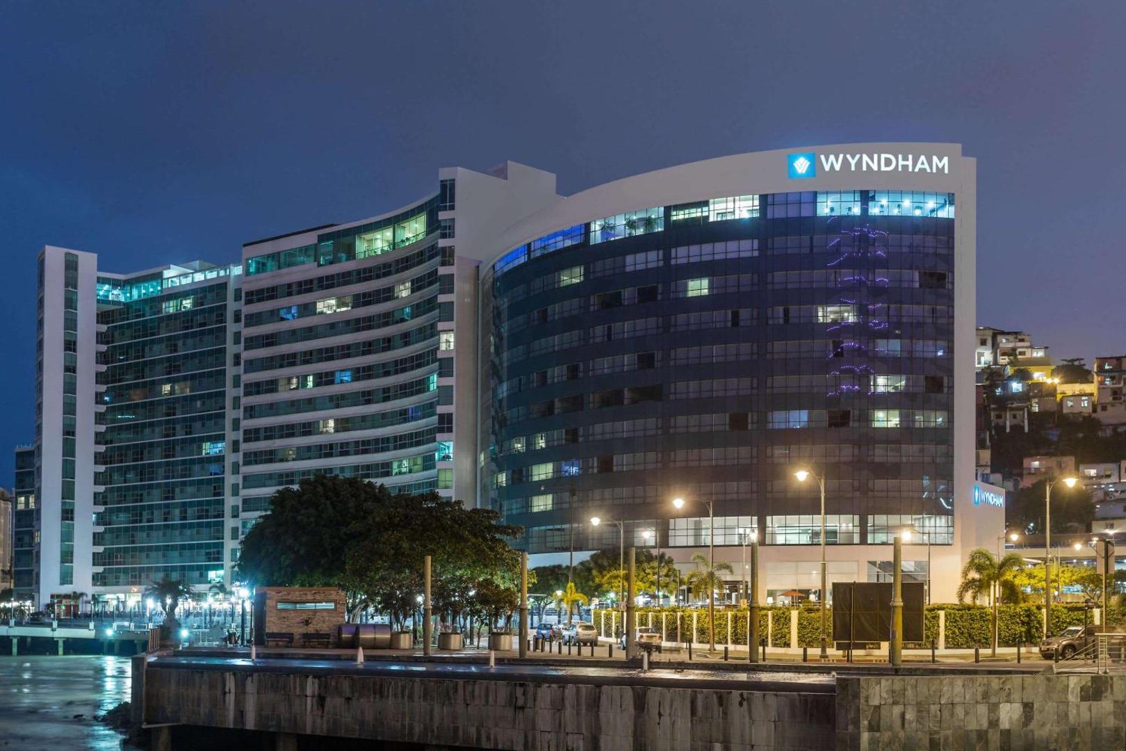 Wyndham Guayaquil Puerto Santa Ana Wyndham Guayaquil Puerto Santa Ana
