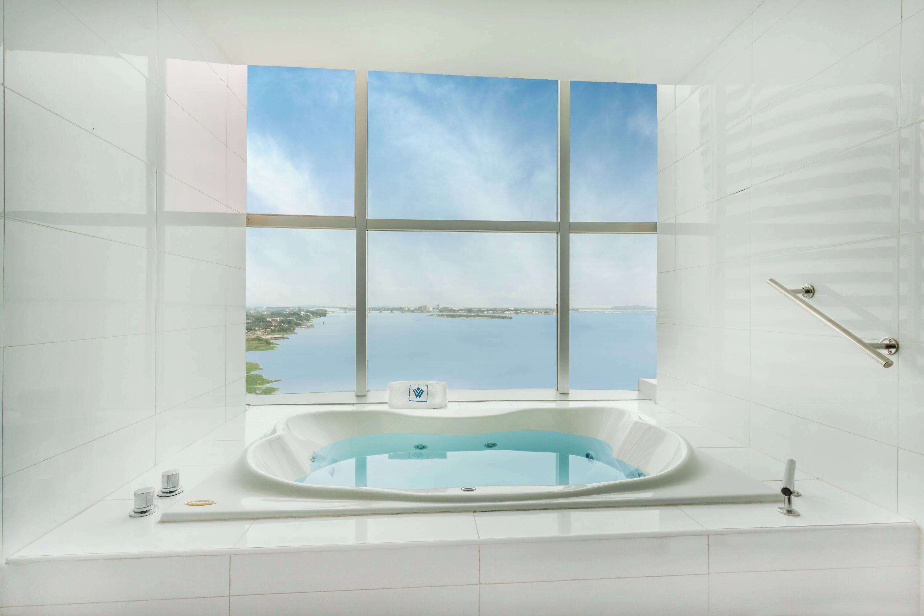 Wyndham Guayaquil Puerto Santa Ana Wyndham Guayaquil Puerto Santa Ana