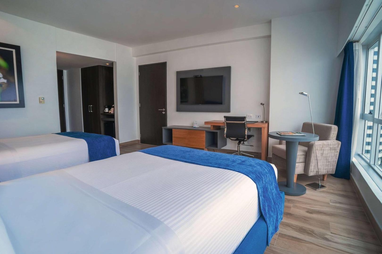 Wyndham Guayaquil Puerto Santa Ana Wyndham Guayaquil Puerto Santa Ana