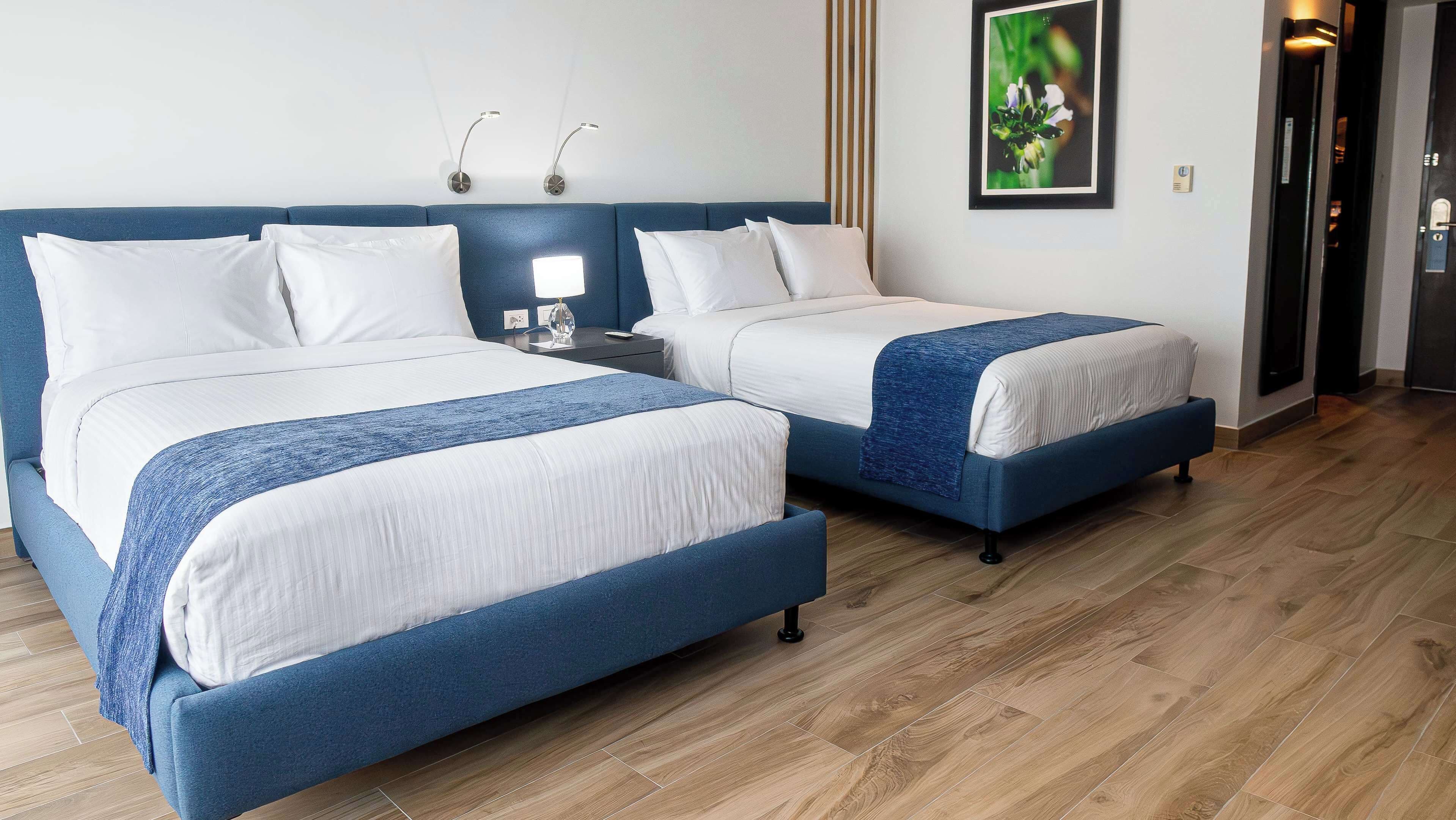 Wyndham Guayaquil Puerto Santa Ana Wyndham Guayaquil Puerto Santa Ana