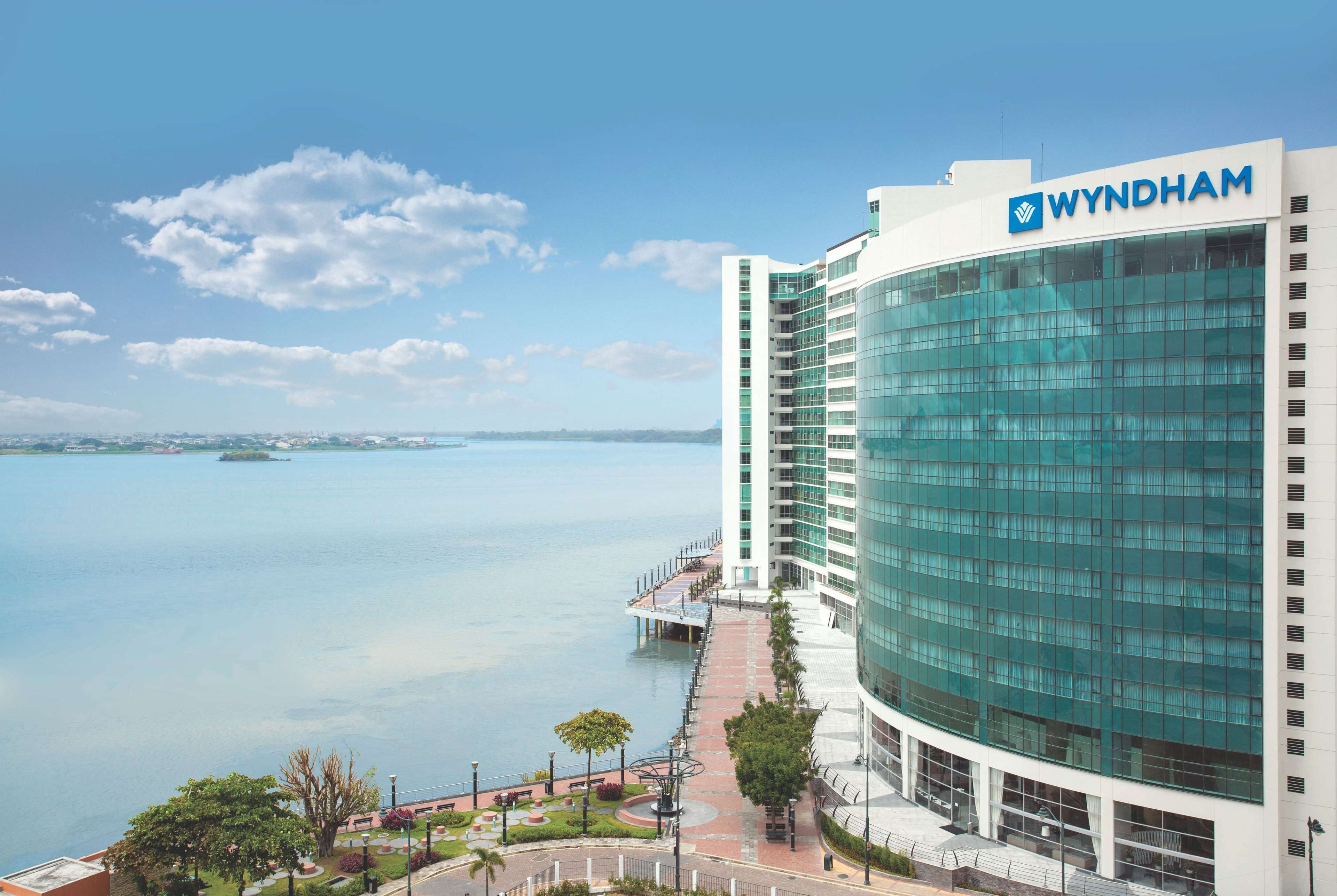 Wyndham Guayaquil Puerto Santa Ana Wyndham Guayaquil Puerto Santa Ana