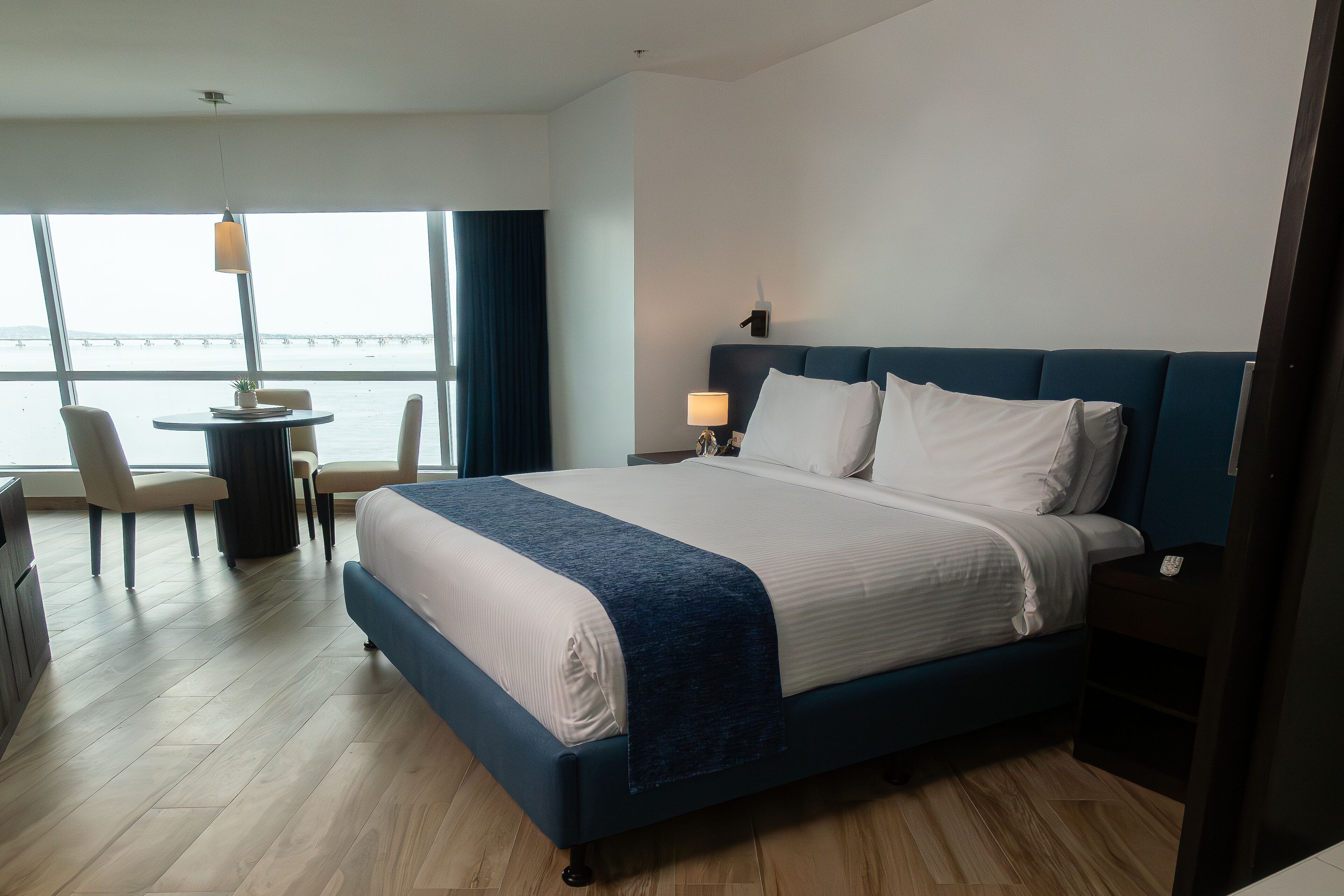 Wyndham Guayaquil Puerto Santa Ana Wyndham Guayaquil Puerto Santa Ana