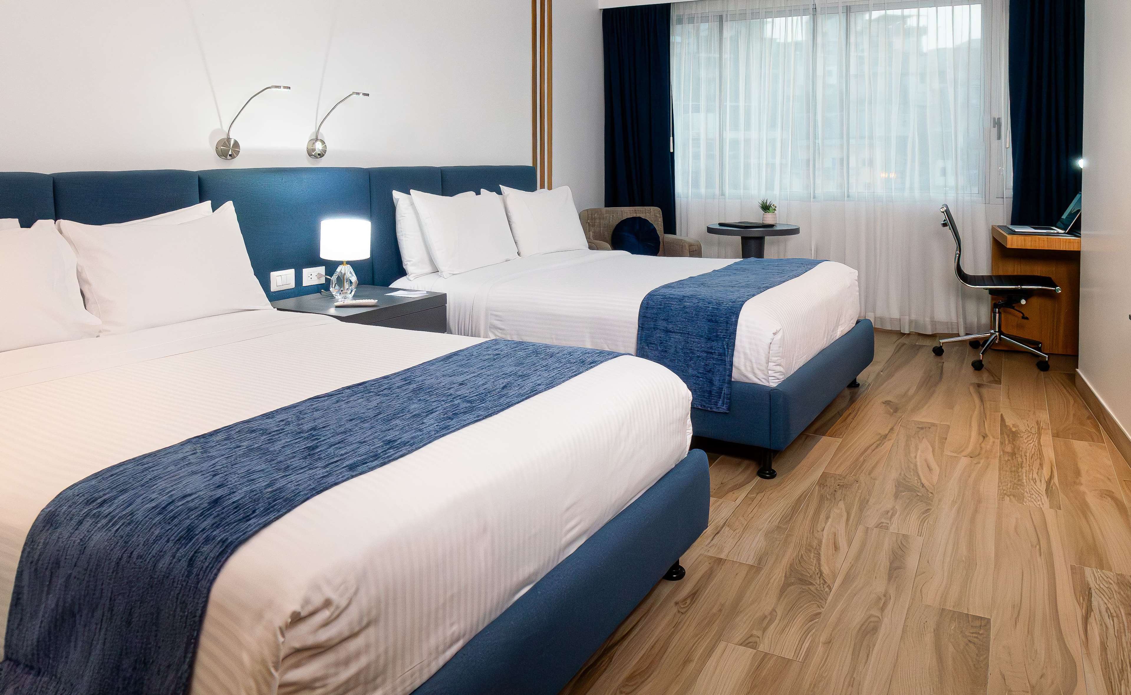 Wyndham Guayaquil Puerto Santa Ana Wyndham Guayaquil Puerto Santa Ana