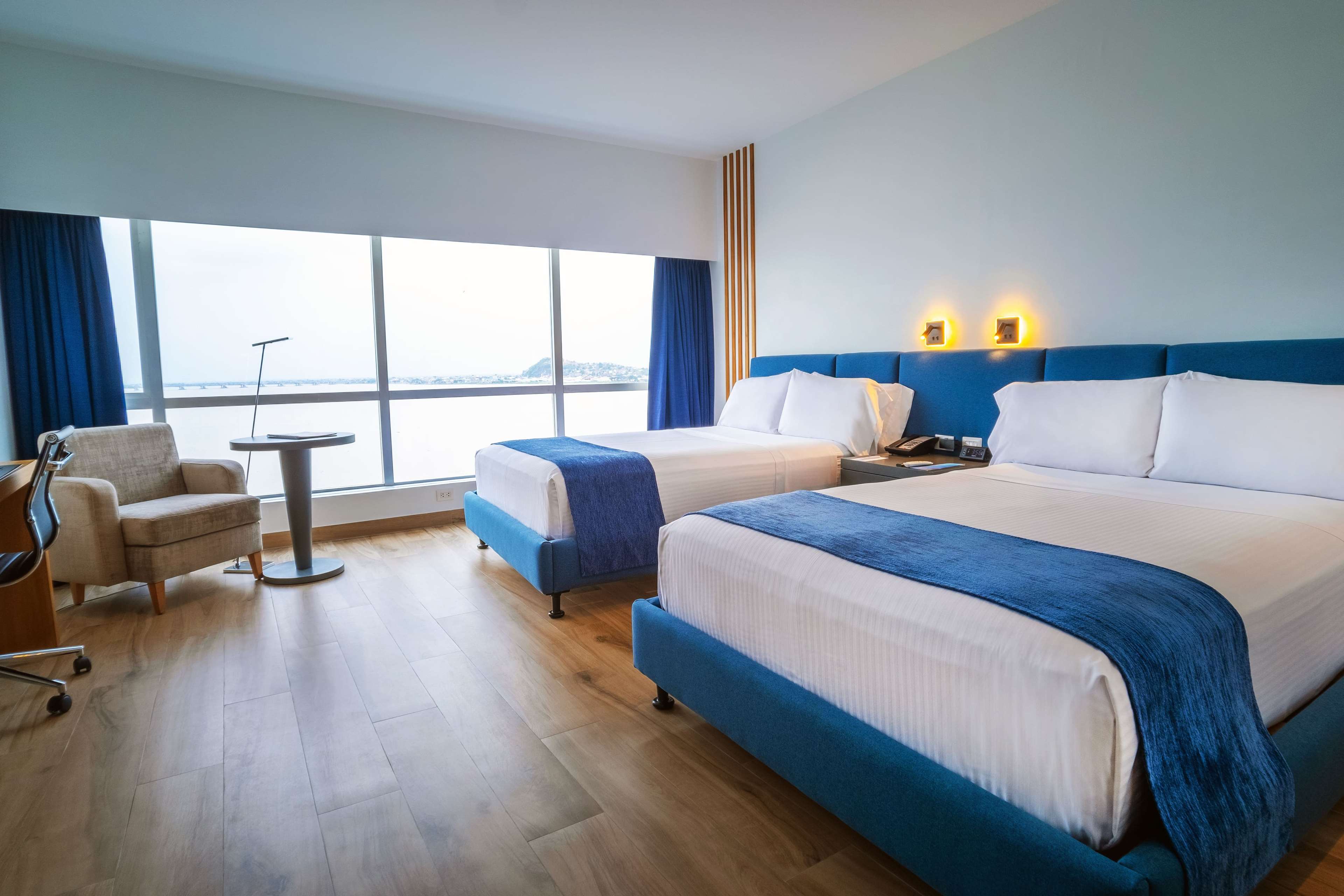 Wyndham Guayaquil Puerto Santa Ana Wyndham Guayaquil Puerto Santa Ana