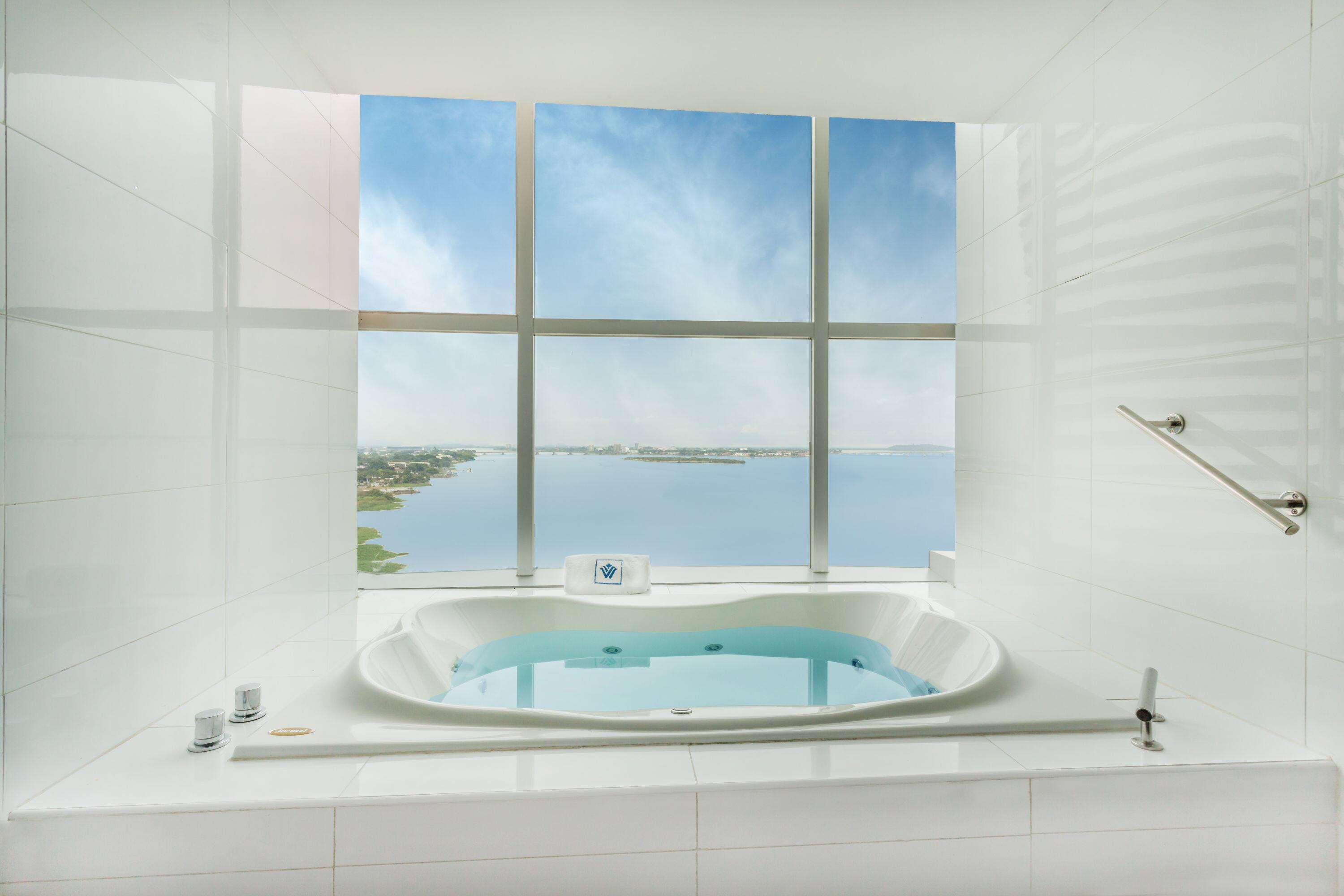Wyndham Guayaquil Puerto Santa Ana Wyndham Guayaquil Puerto Santa Ana