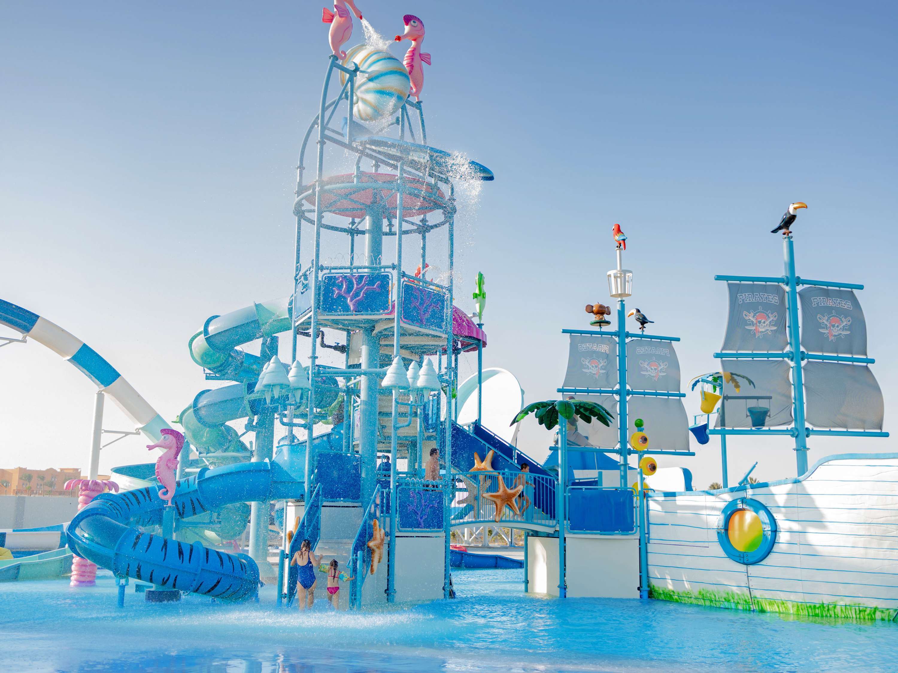 Mövenpick Waterpark Resort & Spa Soma Bay Mövenpick Waterpark Resort & Spa Soma Bay