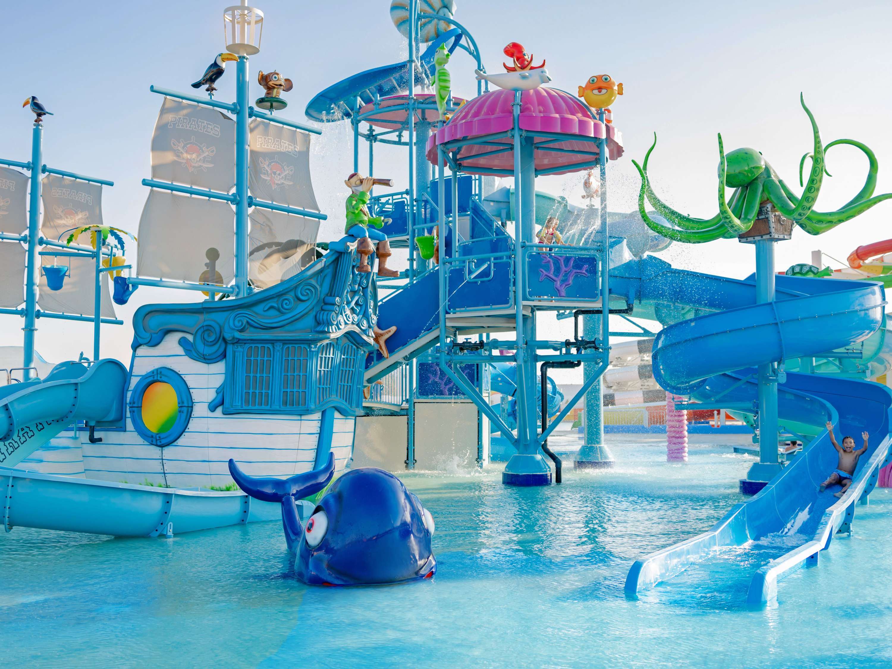 Mövenpick Waterpark Resort & Spa Soma Bay Mövenpick Waterpark Resort & Spa Soma Bay