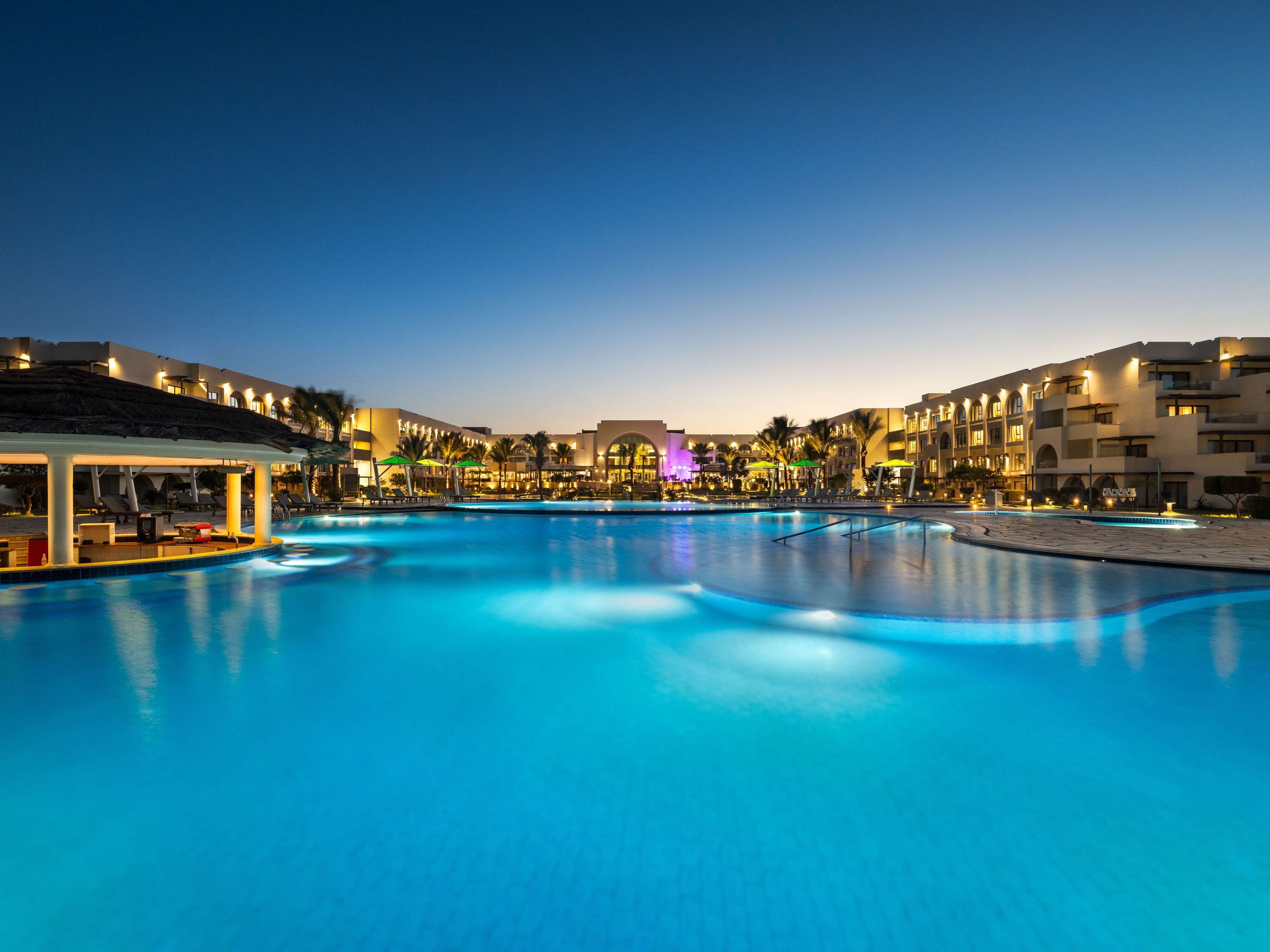 Mövenpick Waterpark Resort & Spa Soma Bay Mövenpick Waterpark Resort & Spa Soma Bay