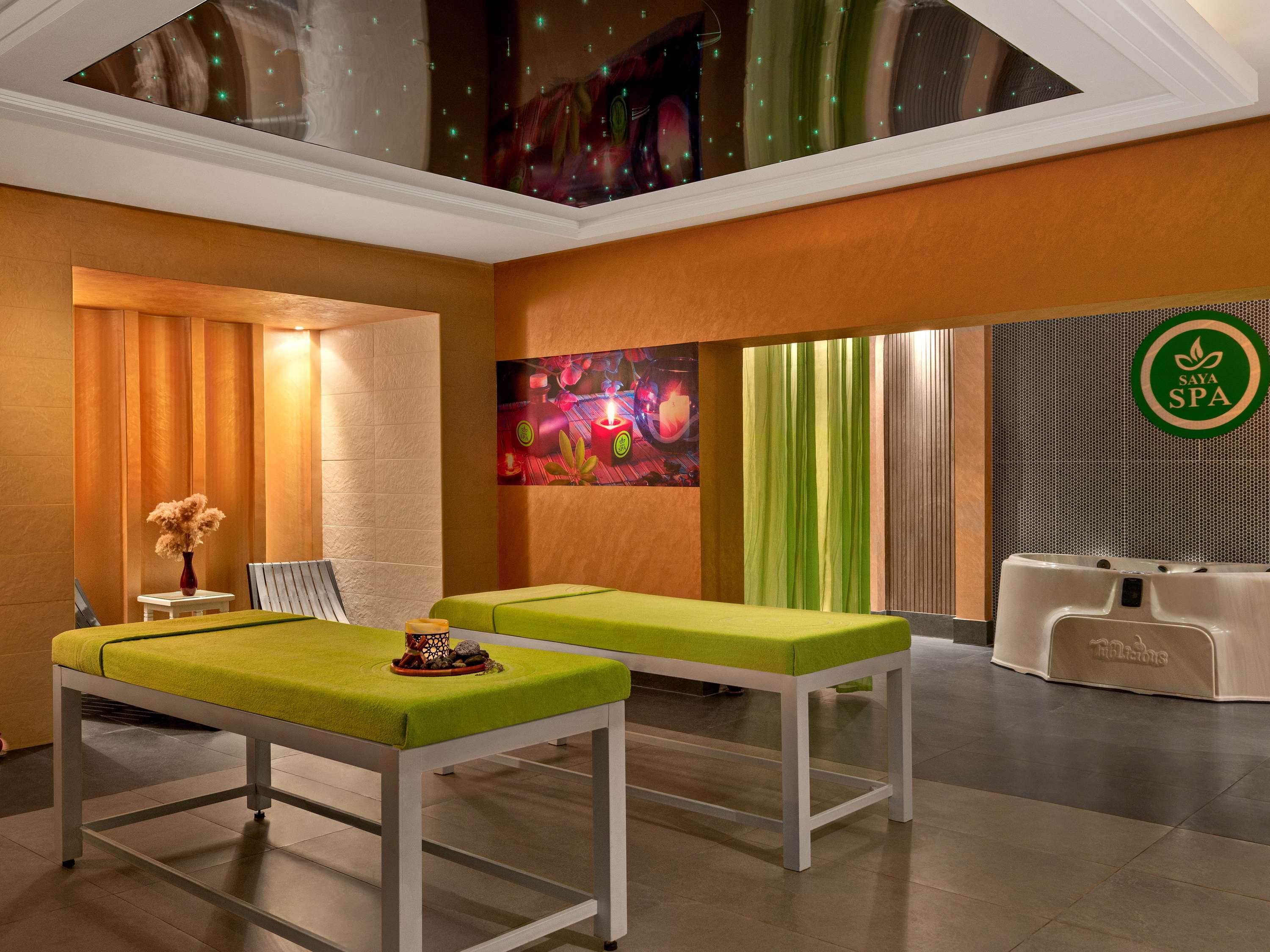 Mövenpick Waterpark Resort & Spa Soma Bay Mövenpick Waterpark Resort & Spa Soma Bay