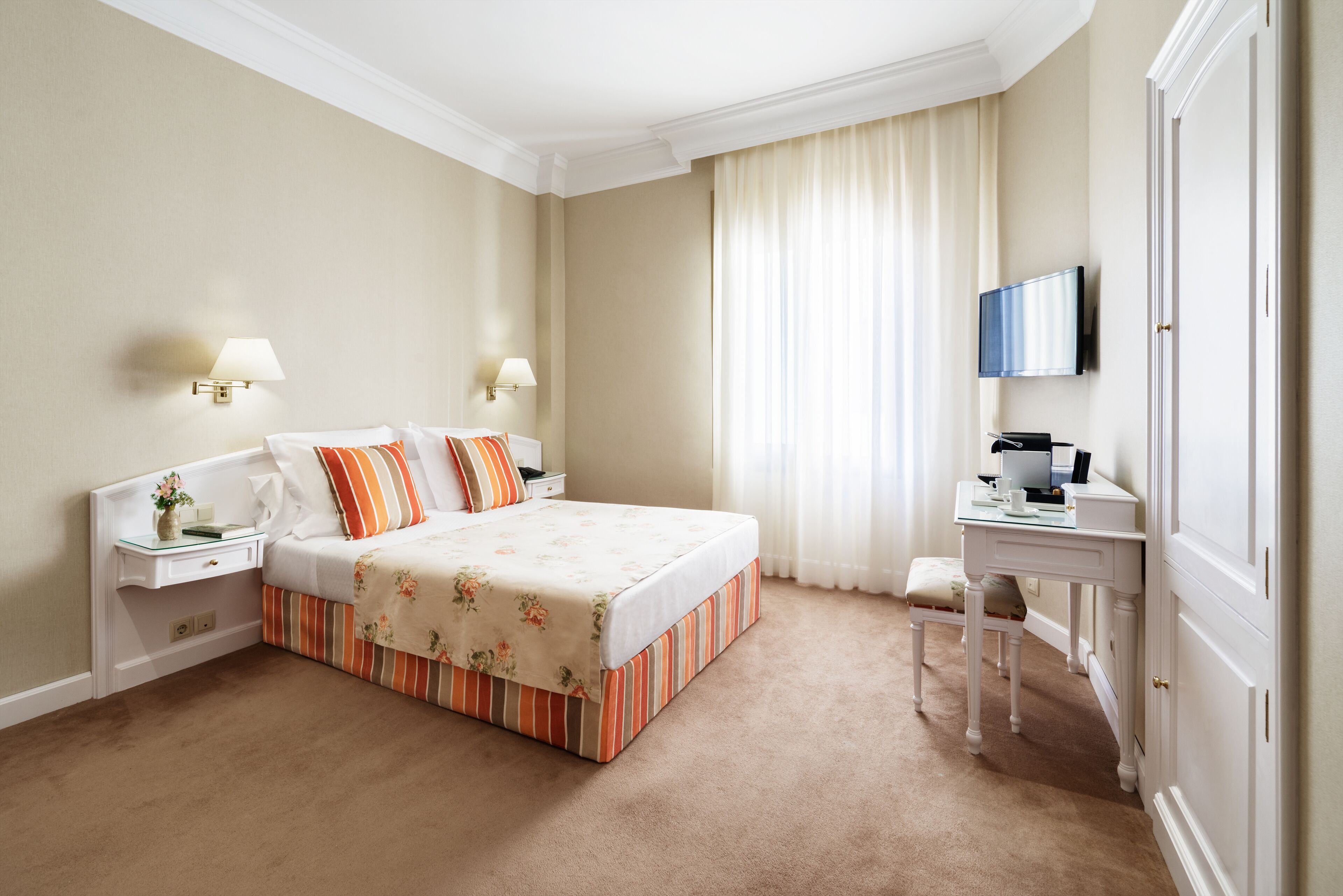Lamaro Hotel Lamaro Hotel