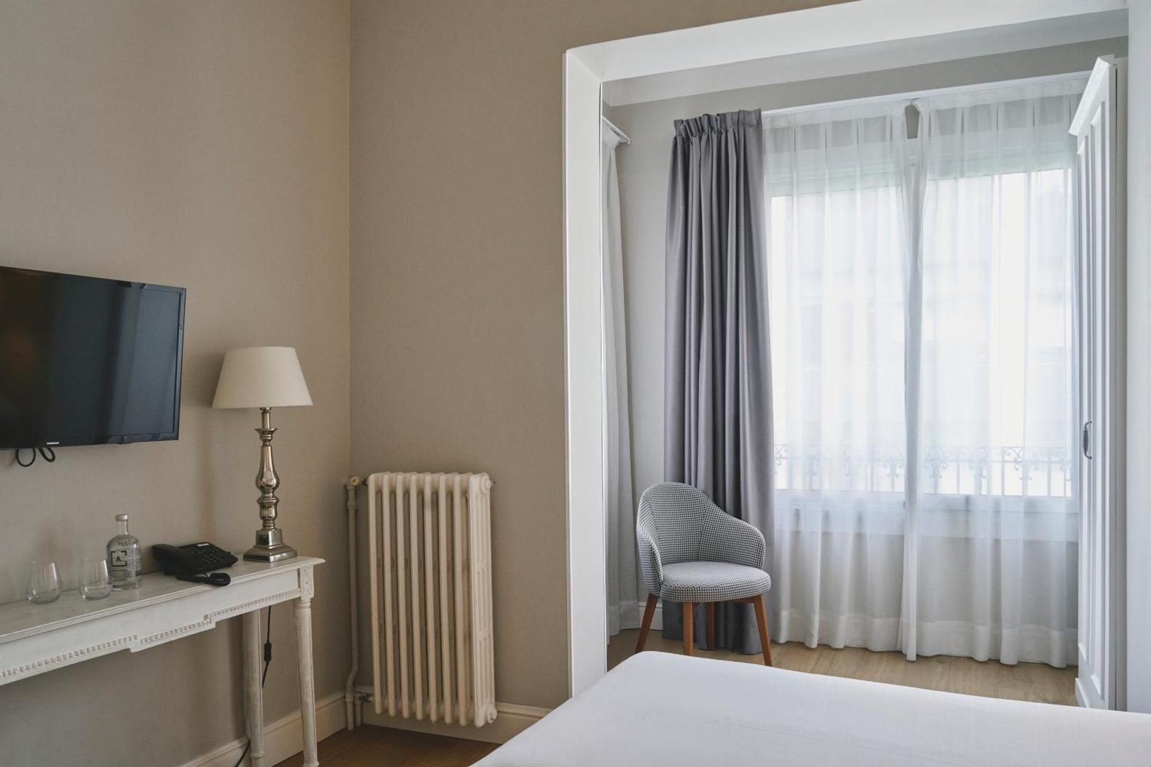Mesón Castilla Atiram Hotel Mesón Castilla Atiram Hotel