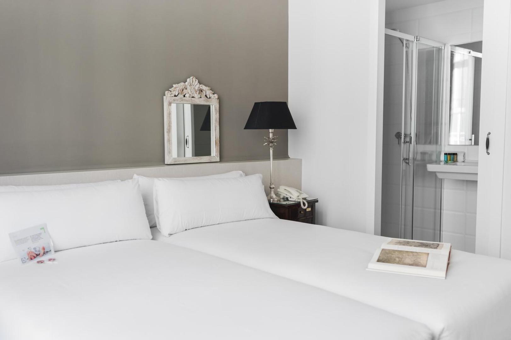 Mesón Castilla Atiram Hotel Mesón Castilla Atiram Hotel