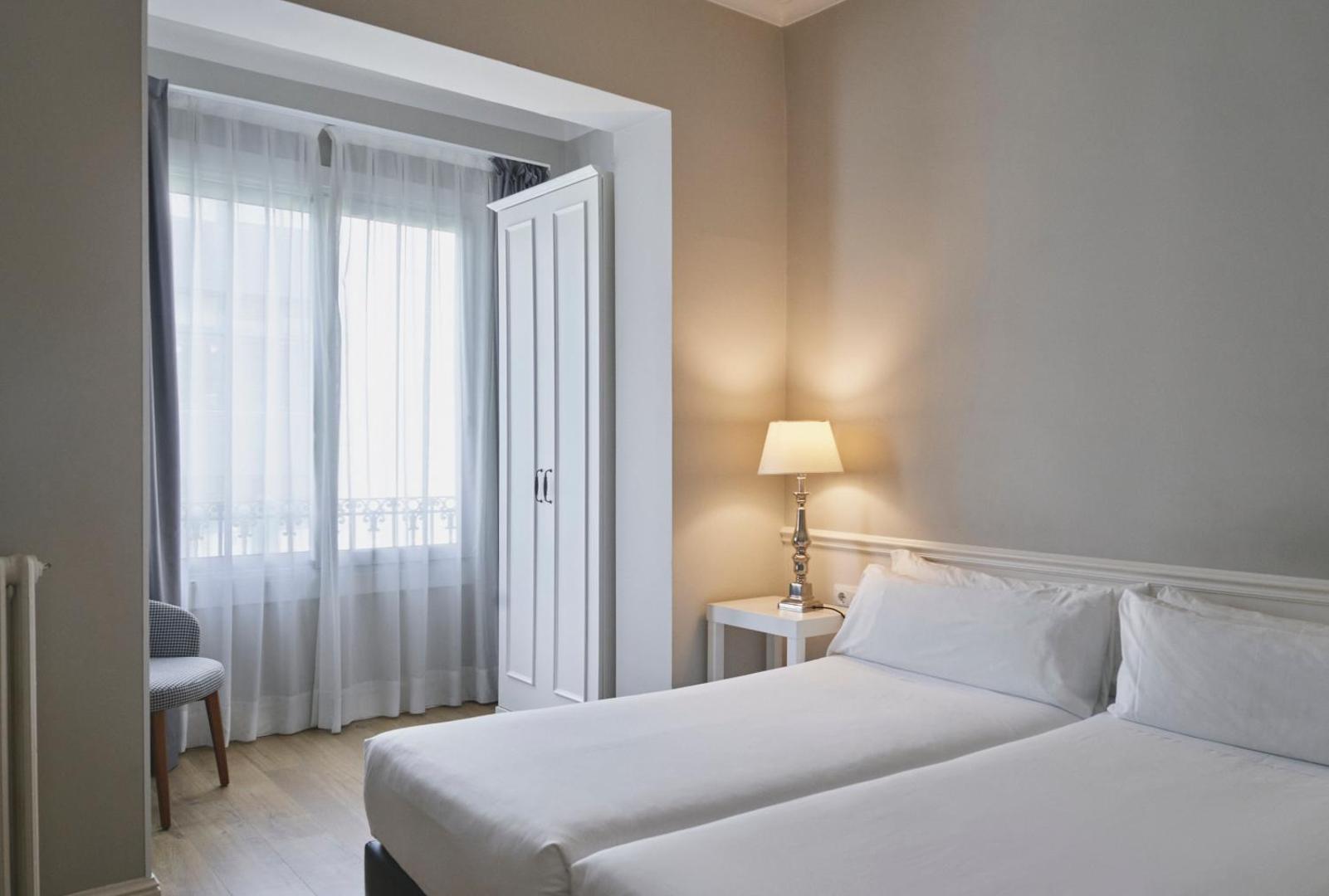 Mesón Castilla Atiram Hotel Mesón Castilla Atiram Hotel