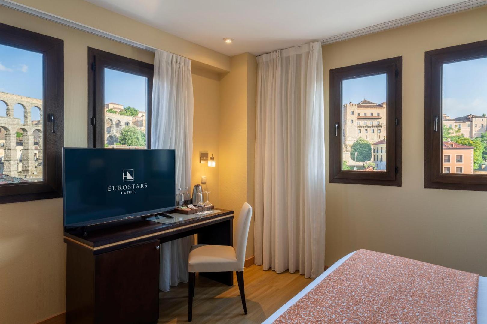 Eurostars Plaza Acueducto Eurostars Plaza Acueducto