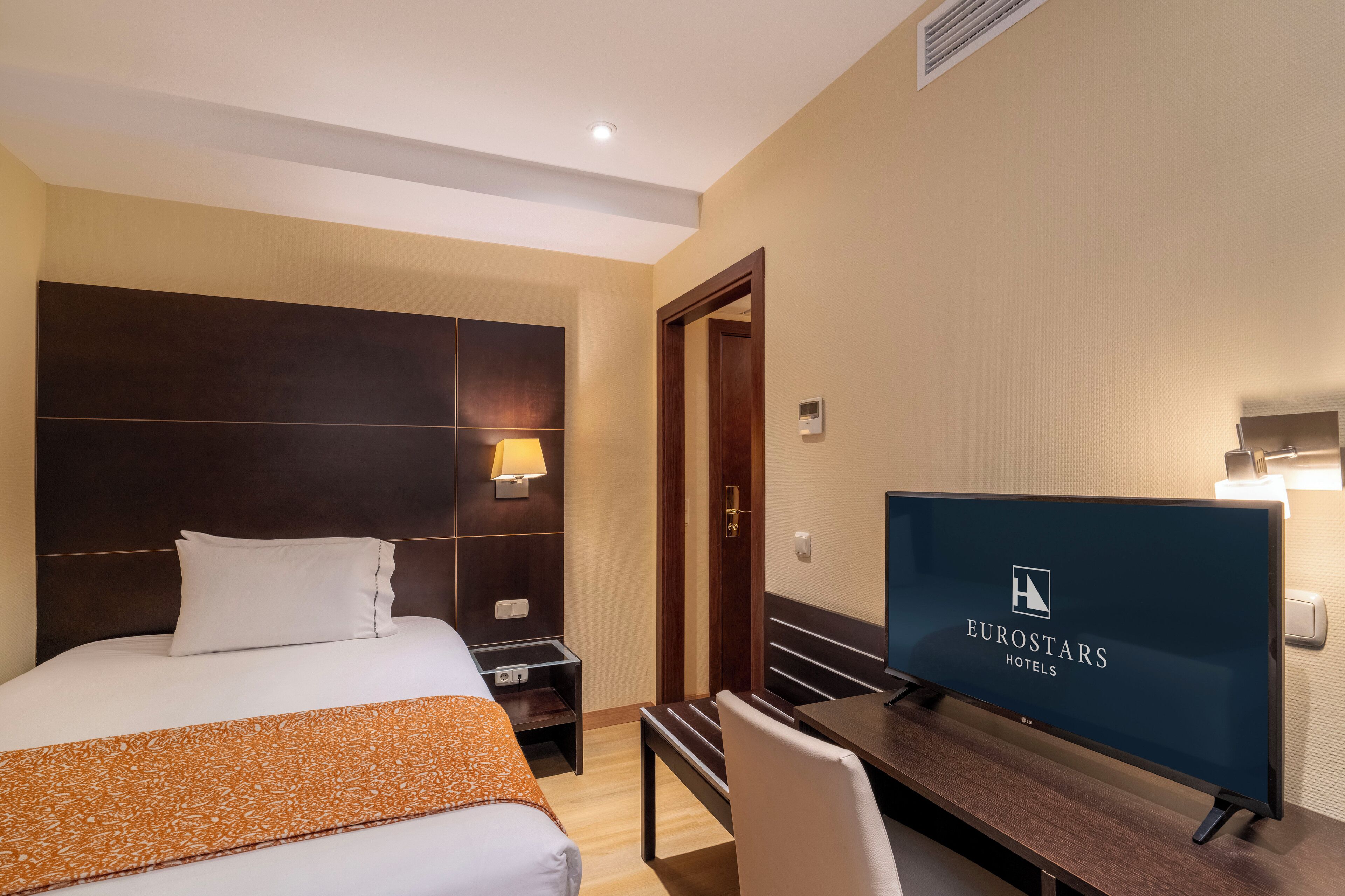 Eurostars Plaza Acueducto Eurostars Plaza Acueducto