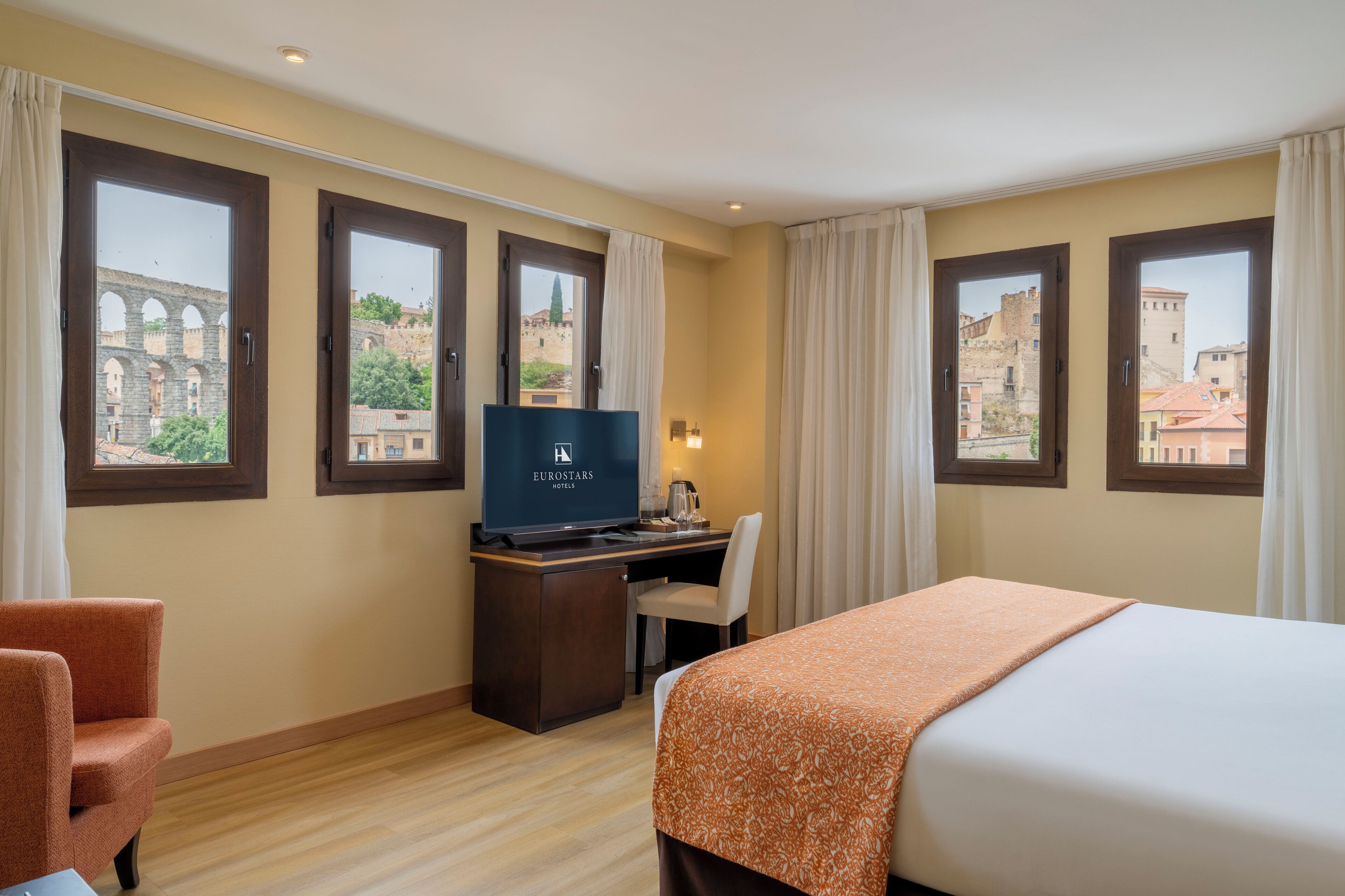 Eurostars Plaza Acueducto Eurostars Plaza Acueducto