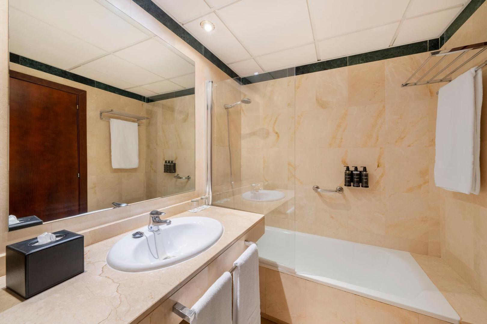 Eurostars Plaza Acueducto Eurostars Plaza Acueducto