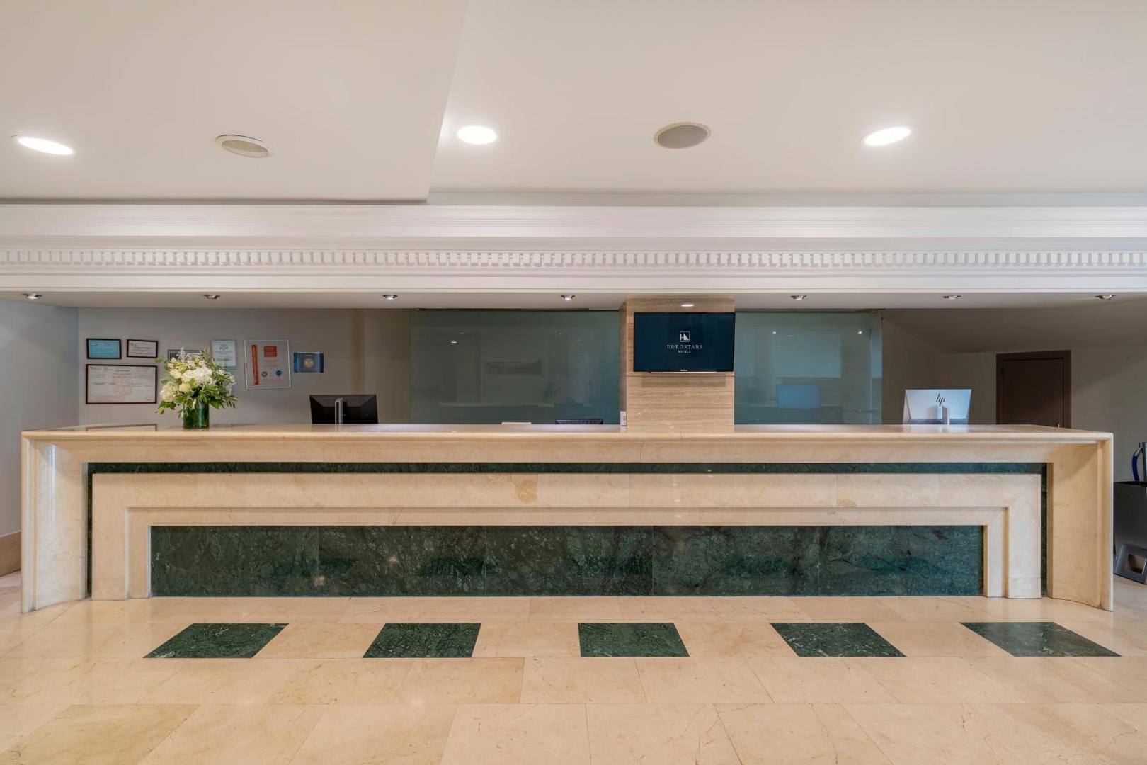 Eurostars Plaza Acueducto Eurostars Plaza Acueducto