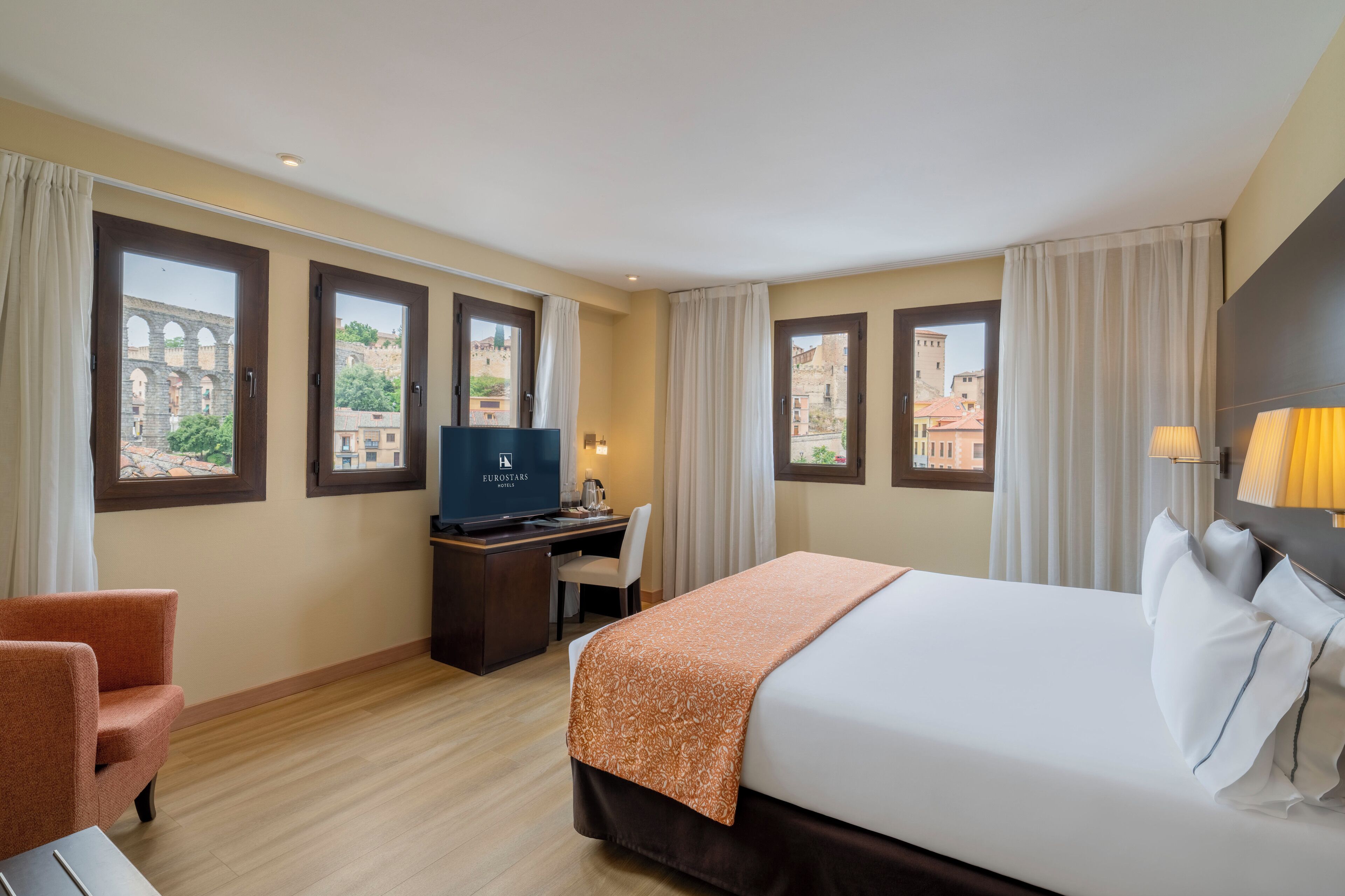 Eurostars Plaza Acueducto Eurostars Plaza Acueducto