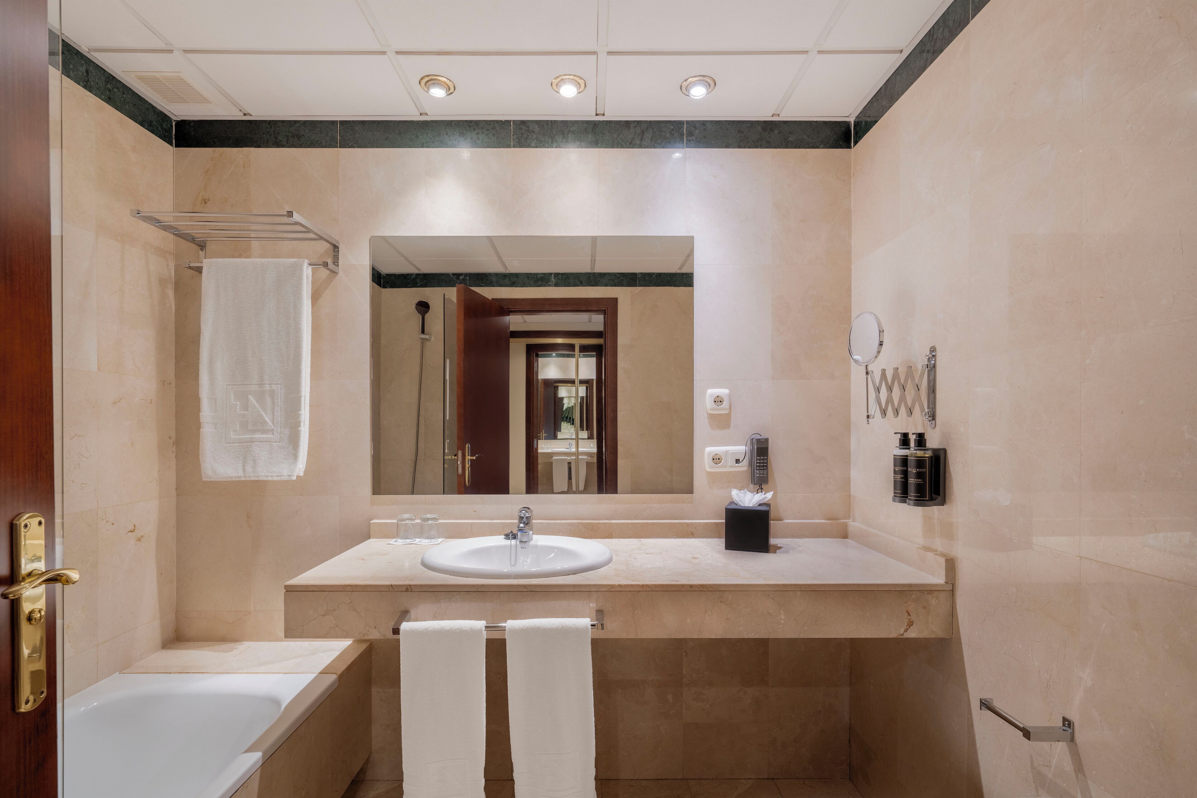 Eurostars Plaza Acueducto Eurostars Plaza Acueducto