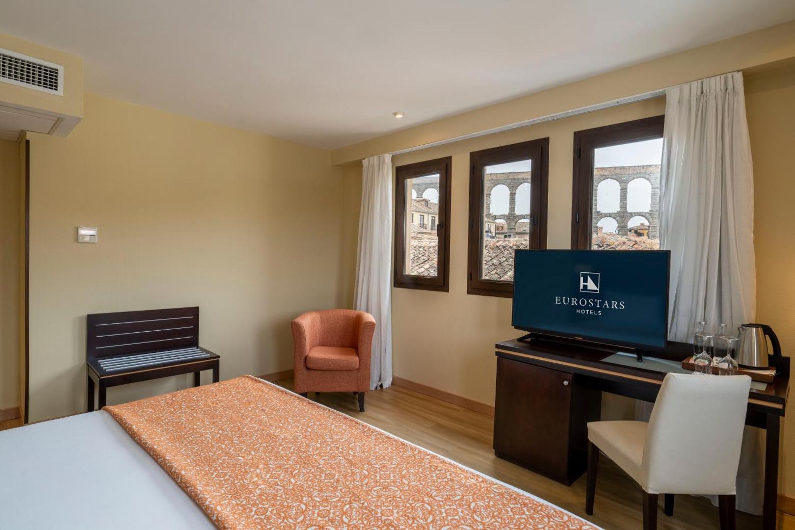 Eurostars Plaza Acueducto Eurostars Plaza Acueducto