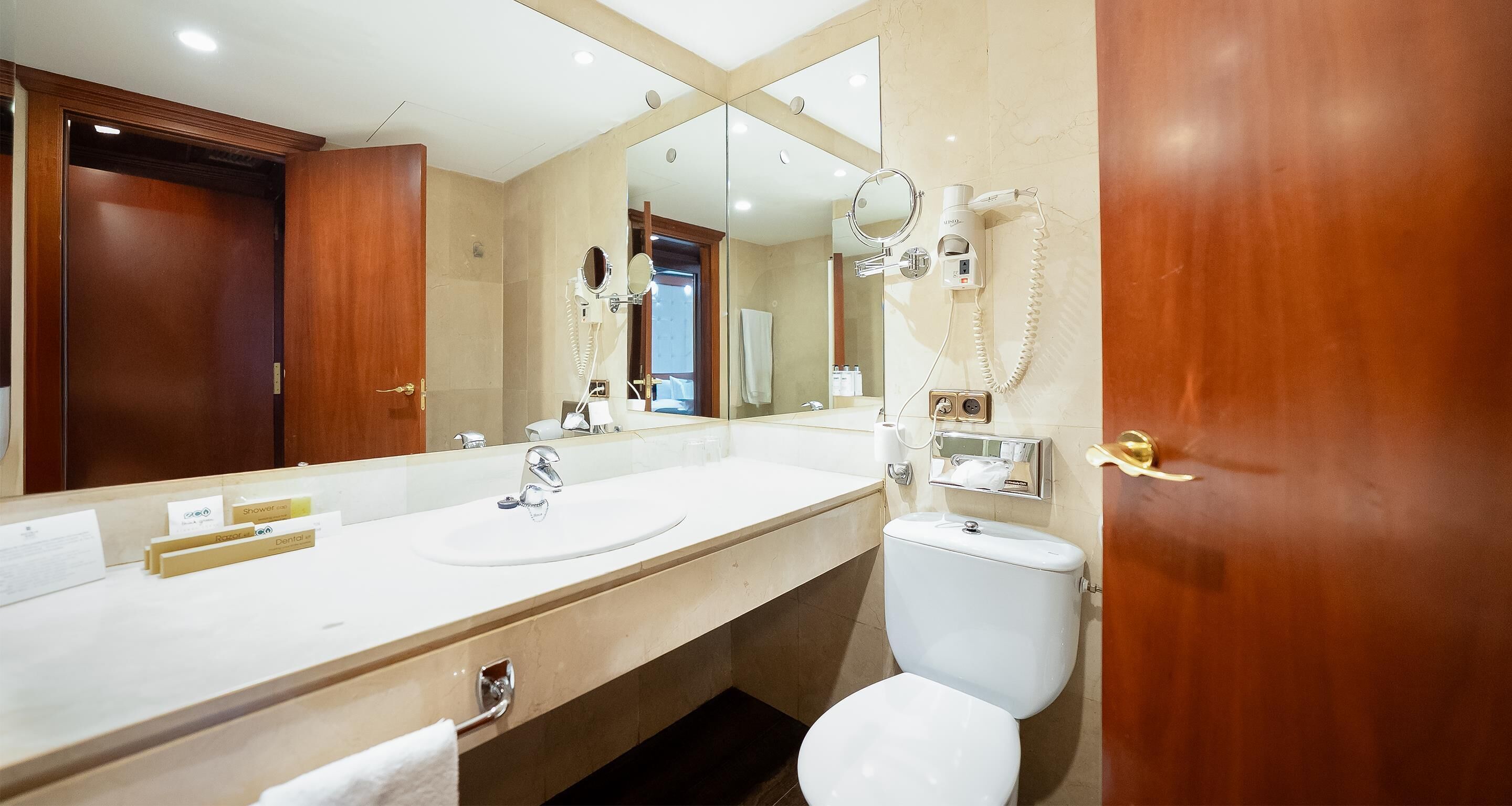 Best Western Premier CMC Girona Best Western Premier CMC Girona