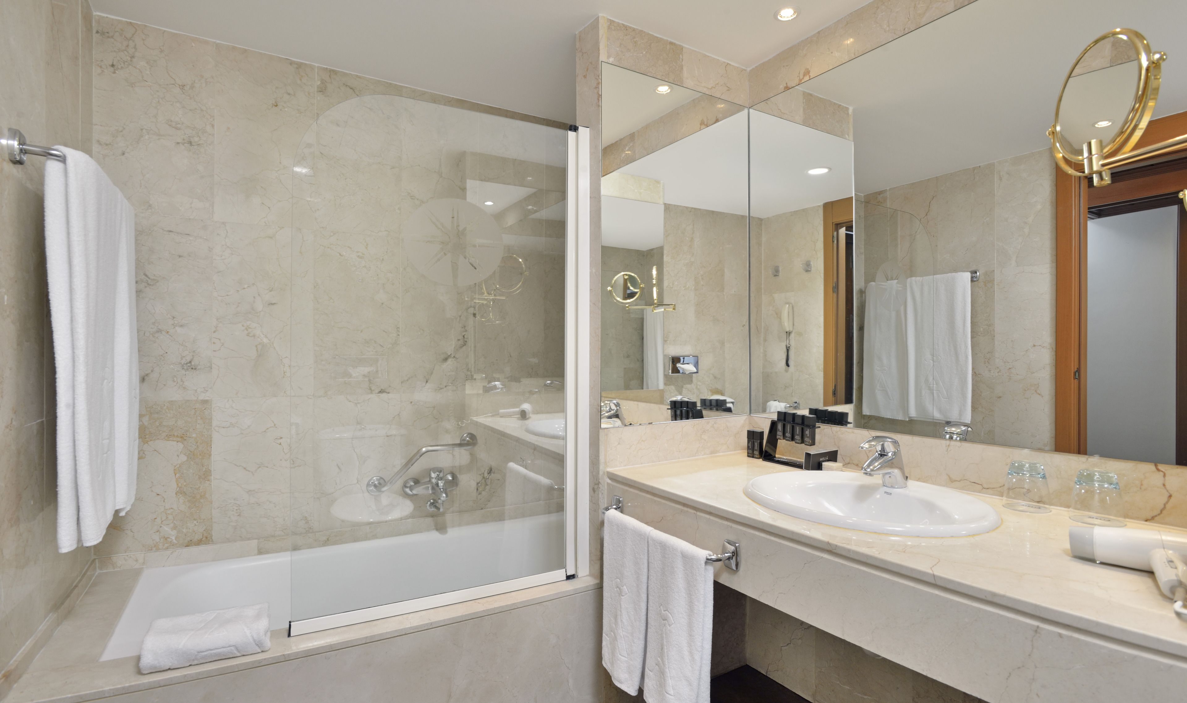 Best Western Premier CMC Girona Best Western Premier CMC Girona