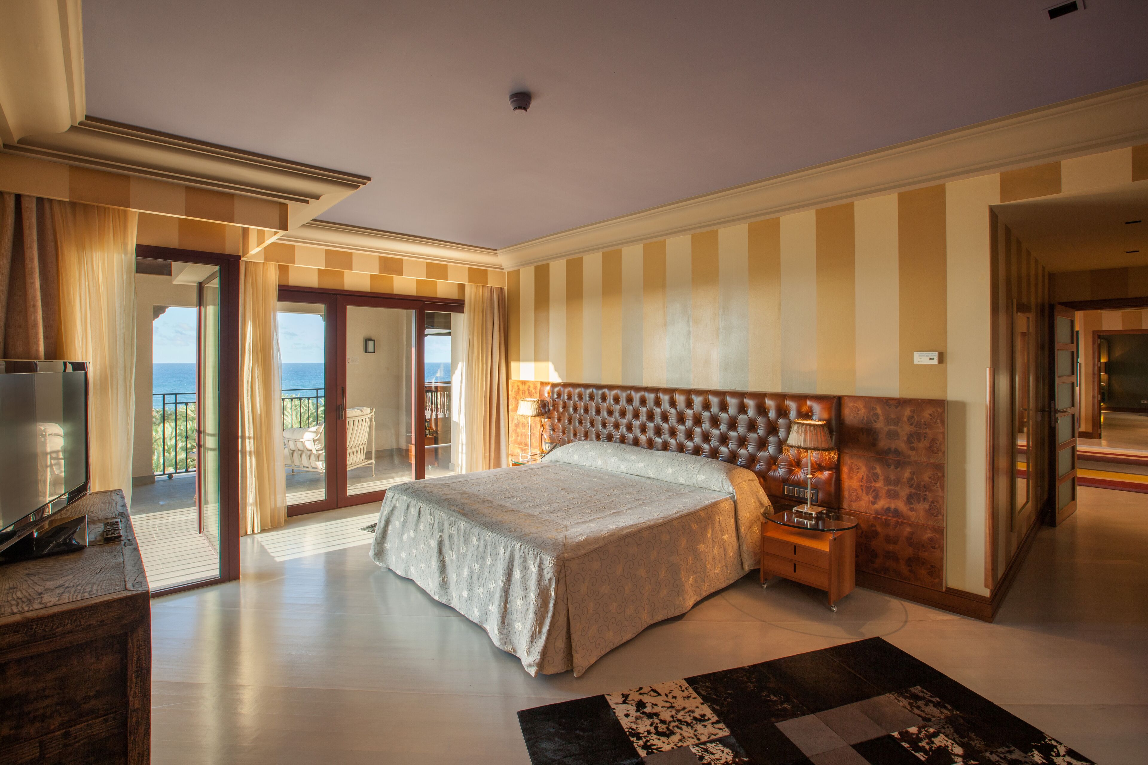 Unique Club at Lopesan Costa Meloneras Resort & Spa